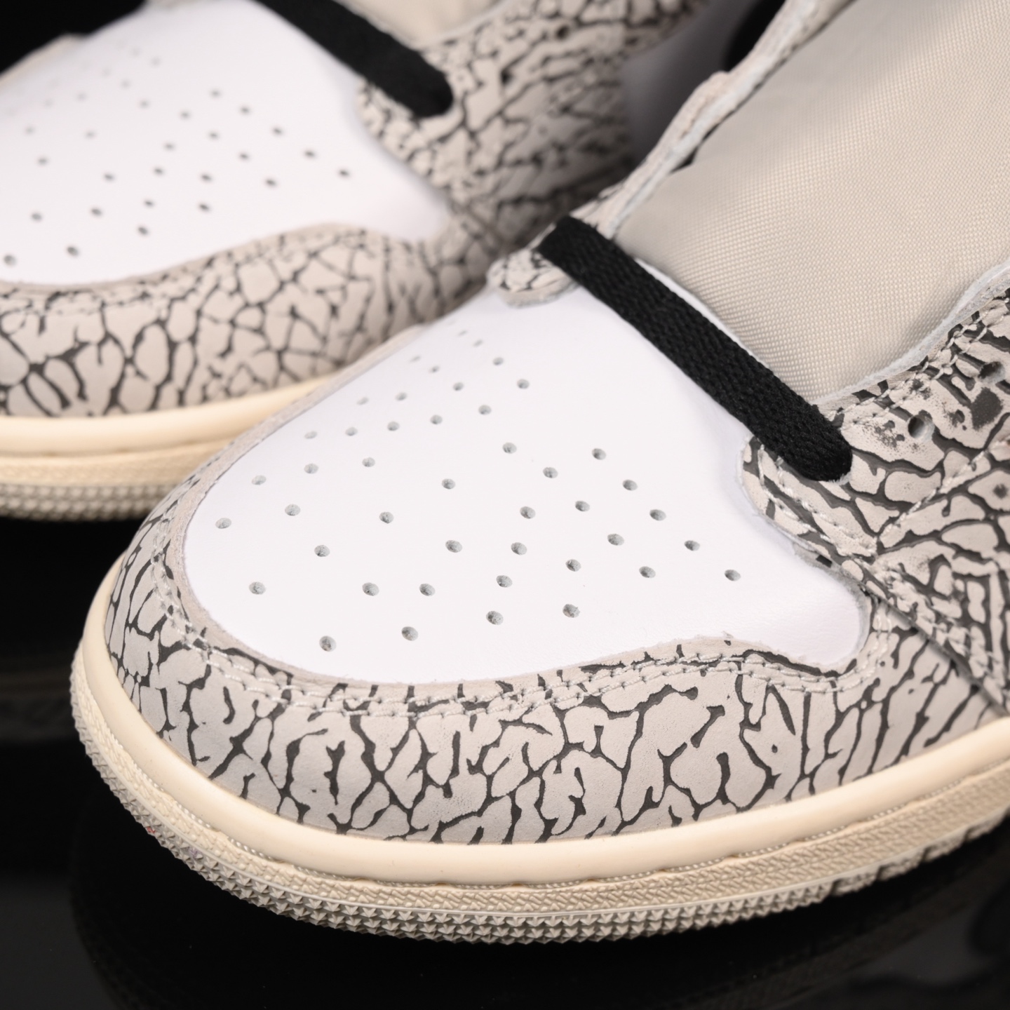 📢版本福利🔻特价 再一次大降价 最后倔强 Air Jordan 1 白灰树纹🔻实拍图 很多市场仅有的款式