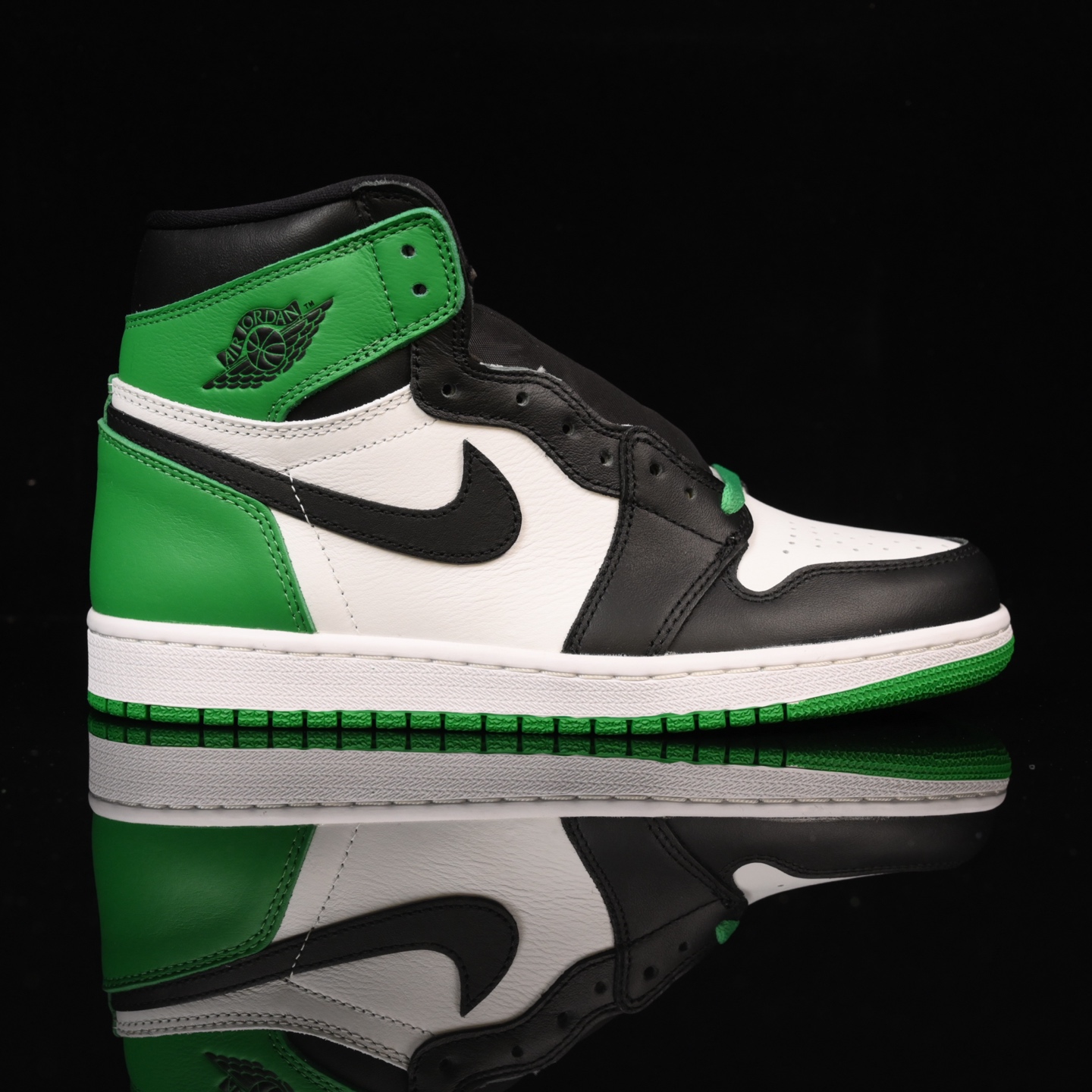 📢版本福利🔻特价 再一次大降价 最后倔强 Air Jordan 1 白黑绿🔻实拍图 很多市场仅有的款式卖
