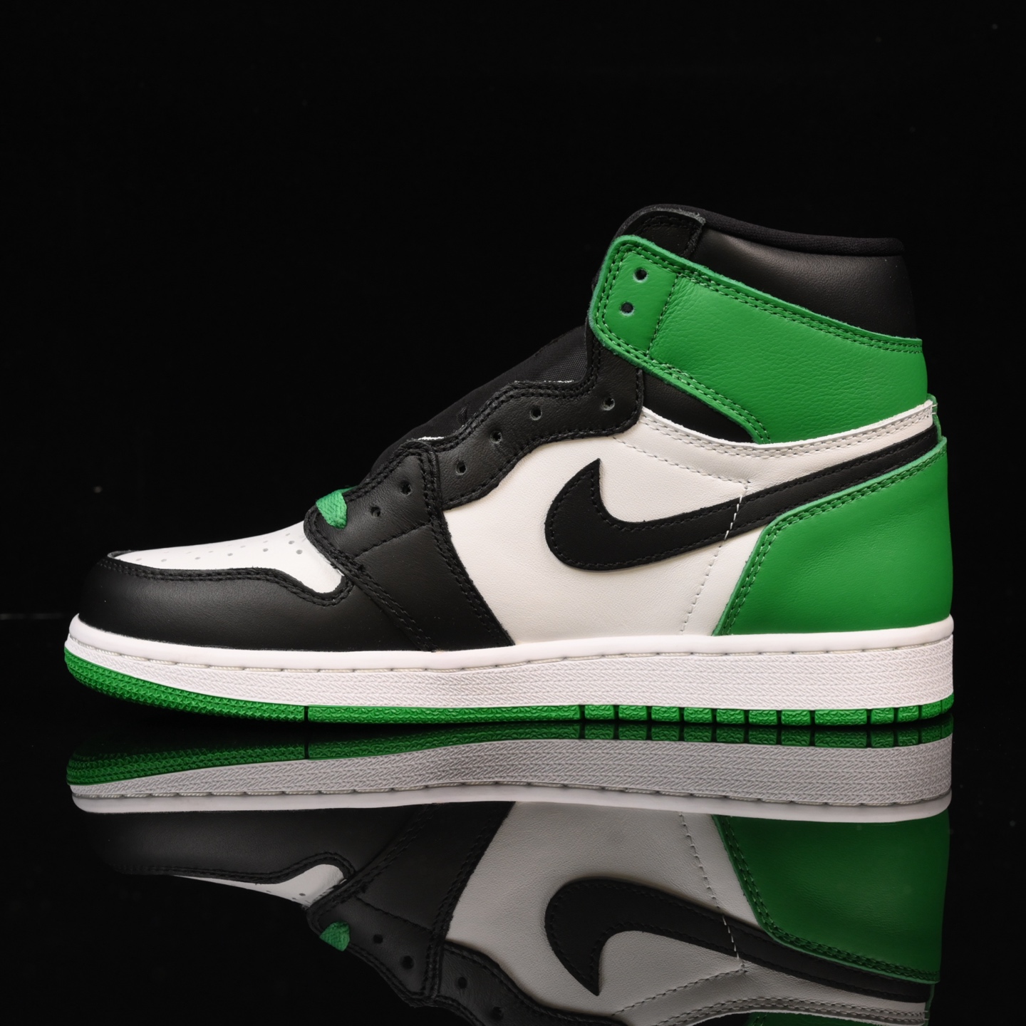 📢版本福利🔻特价 再一次大降价 最后倔强 Air Jordan 1 白黑绿🔻实拍图 很多市场仅有的款式卖
