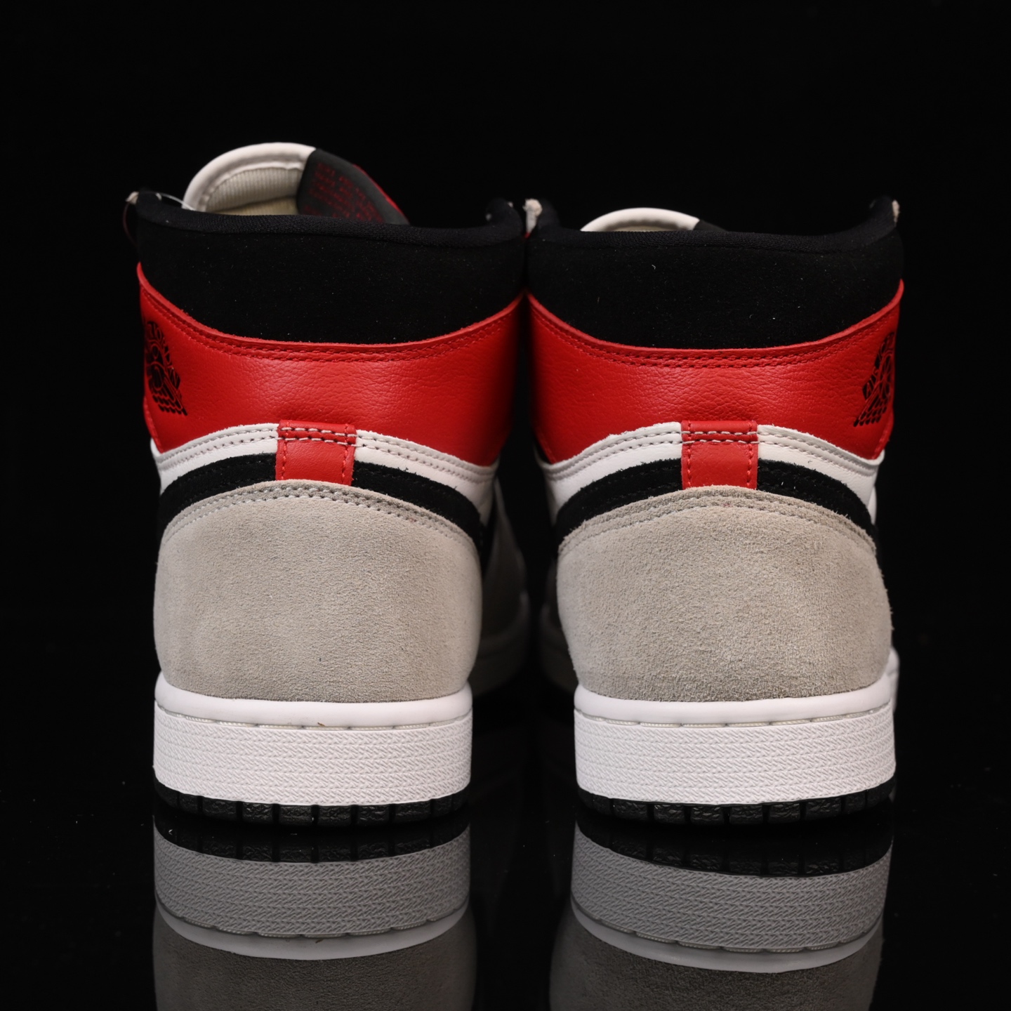 📢版本福利🔻特价 再一次大降价 最后倔强 Air Jordan 1 烟灰红🔻实拍图 很多市场仅有的款式卖