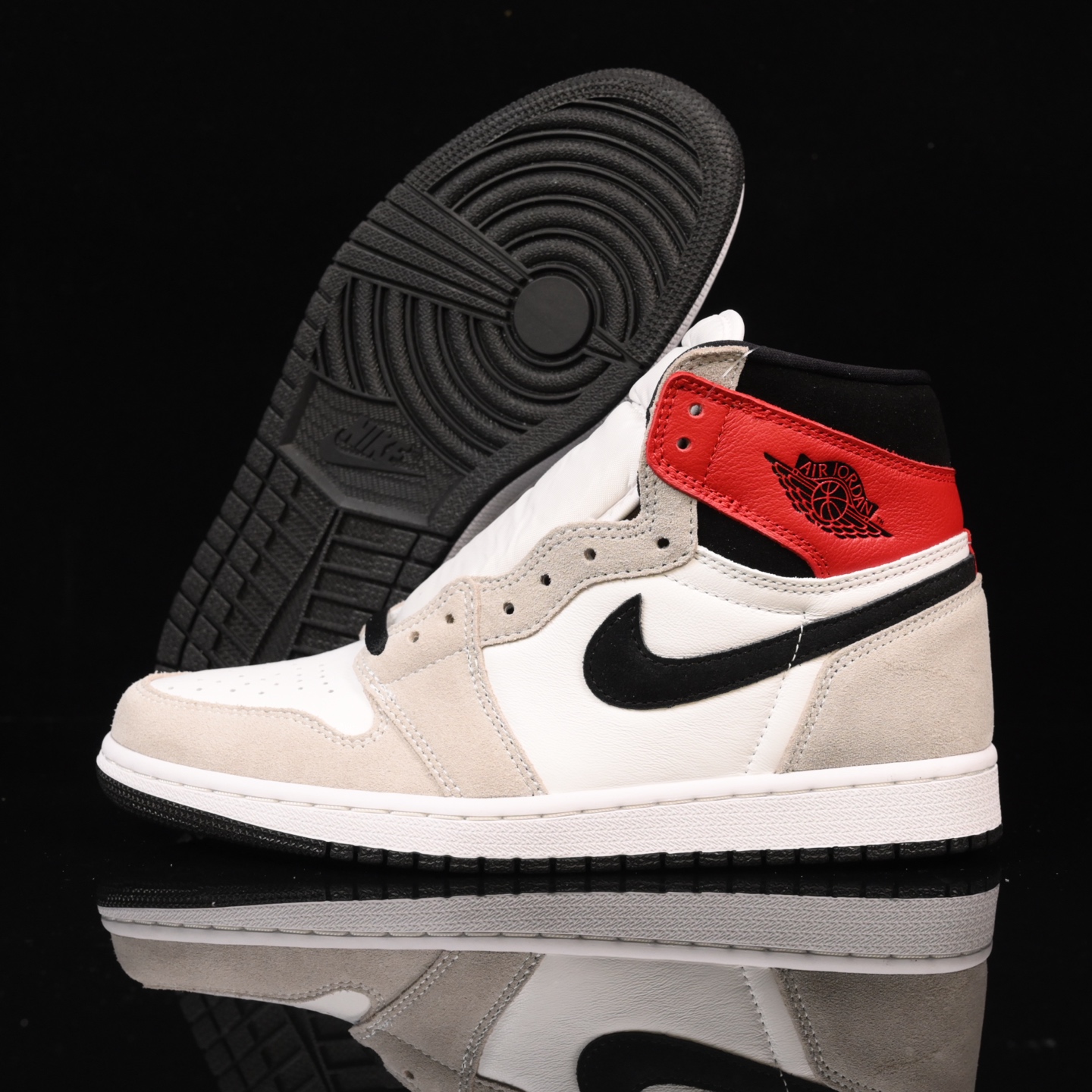 📢版本福利🔻特价 再一次大降价 最后倔强 Air Jordan 1 烟灰红🔻实拍图 很多市场仅有的款式卖