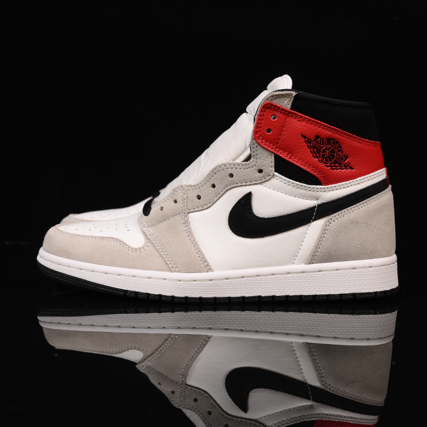 📢版本福利🔻特价 再一次大降价 最后倔强 Air Jordan 1 烟灰红🔻实拍图 很多市场仅有的款式卖