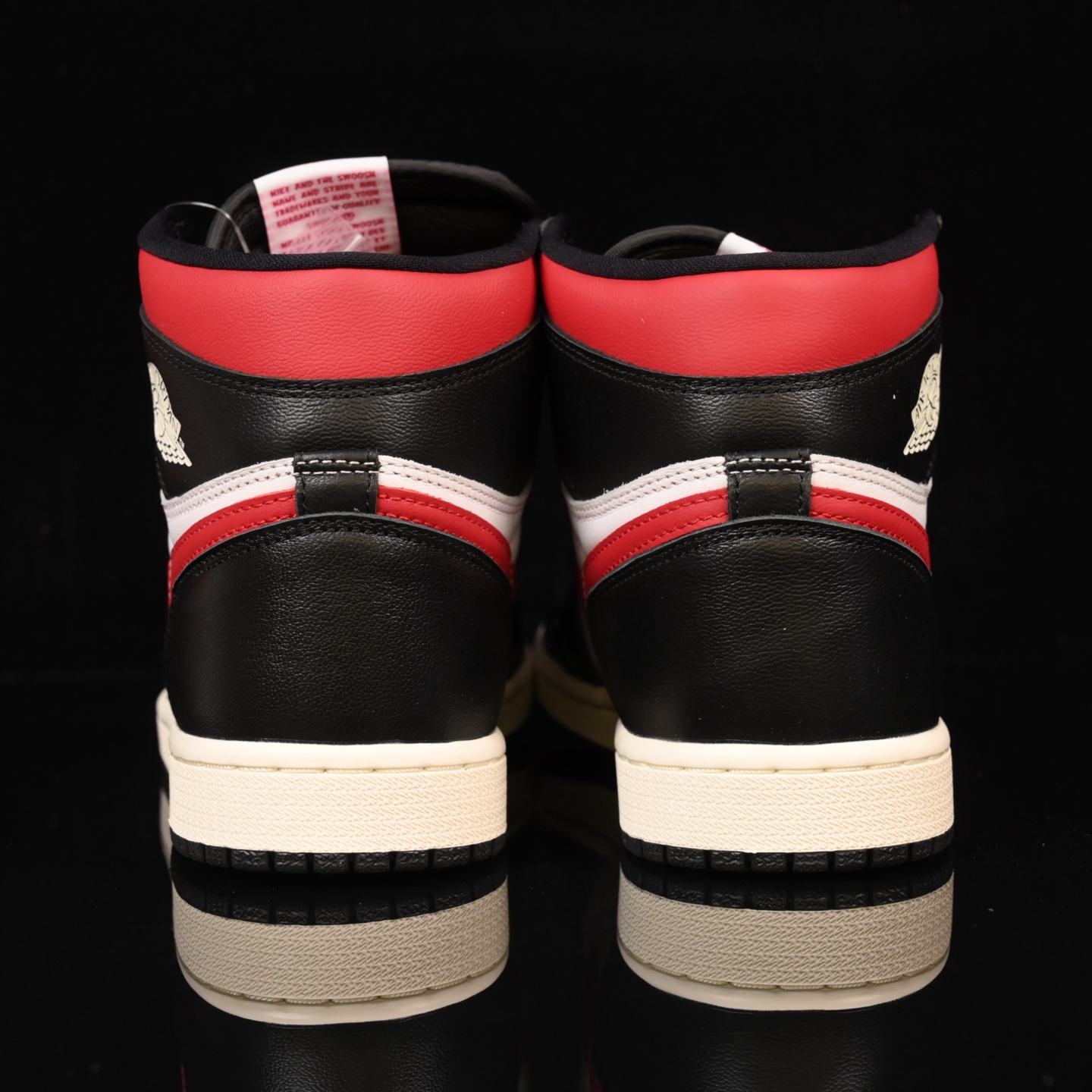 📢版本福利🔻特价 再一次大降价 最后倔强 Air Jordan 1 新黑脚趾🔻实拍图 很多市场仅有的款式