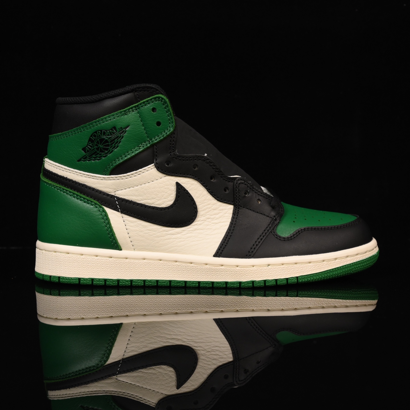📢版本福利🔻特价 再一次大降价 最后倔强 Air Jordan 1 白绿🔻实拍图 很多市场仅有的款式卖了