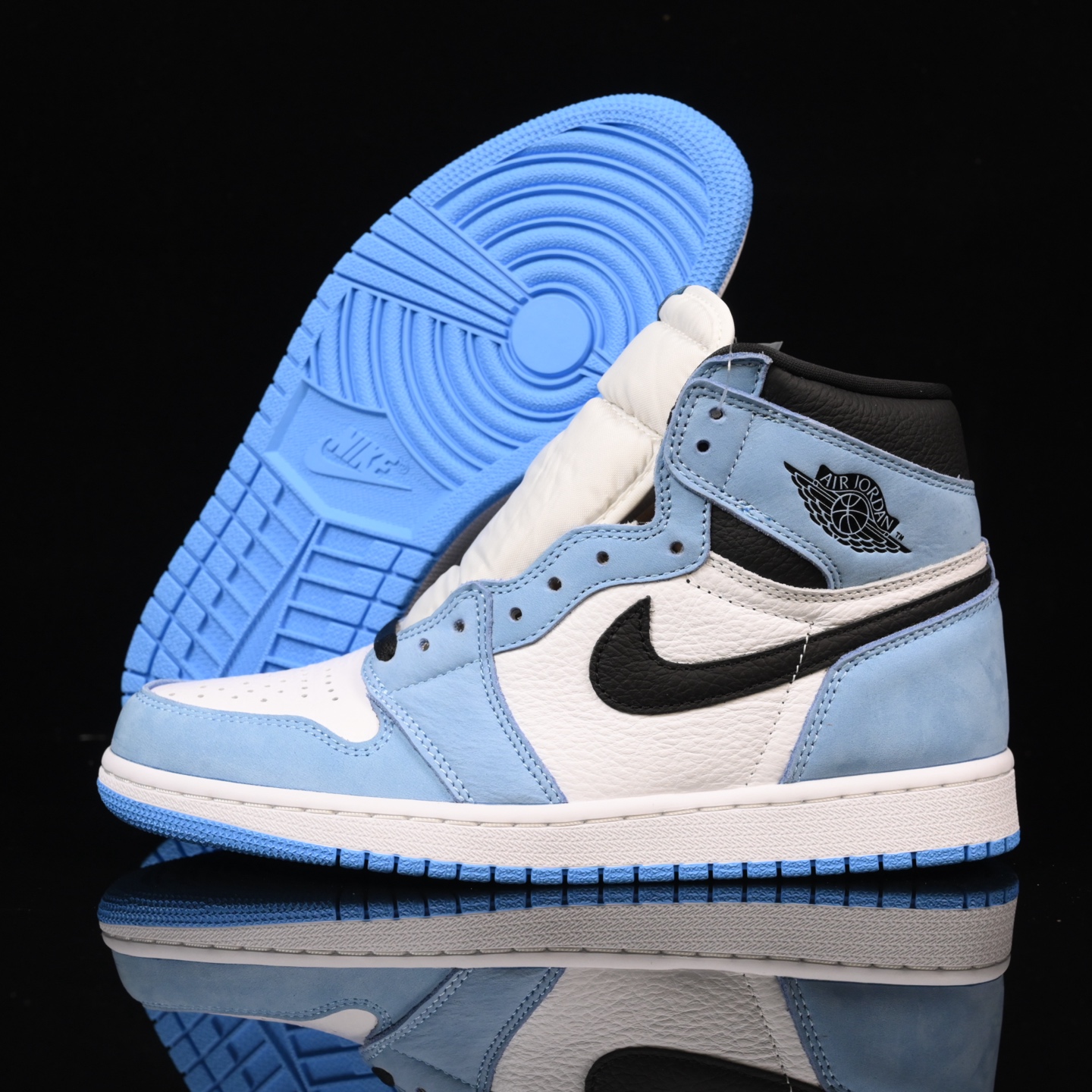 📢版本福利🔻特价 再一次大降价 最后倔强 Air Jordan 1 大学蓝🔻实拍图 很多市场仅有的款式卖