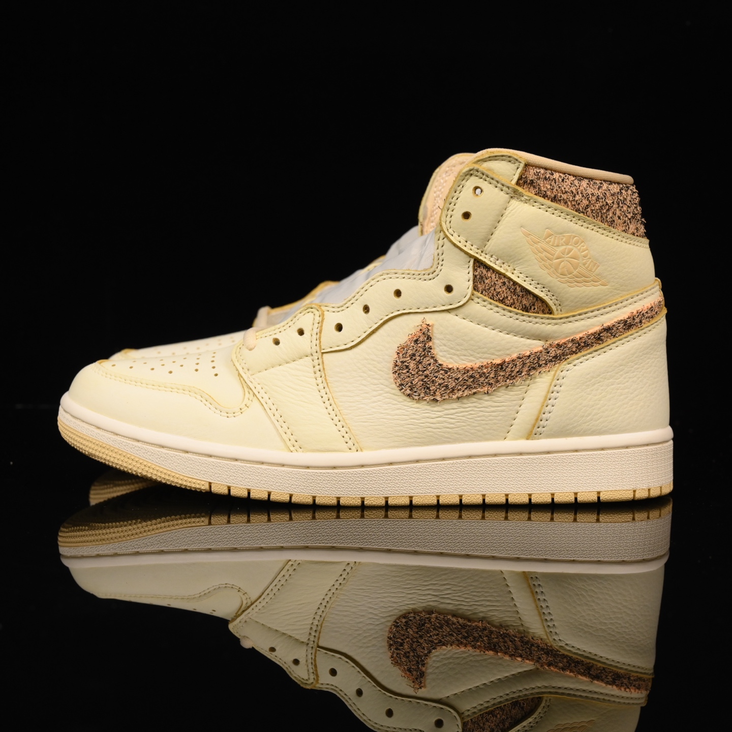📢版本福利🔻特价 再一次大降价 最后倔强 Air Jordan 1 米白🔻实拍图 很多市场仅有的款式卖了
