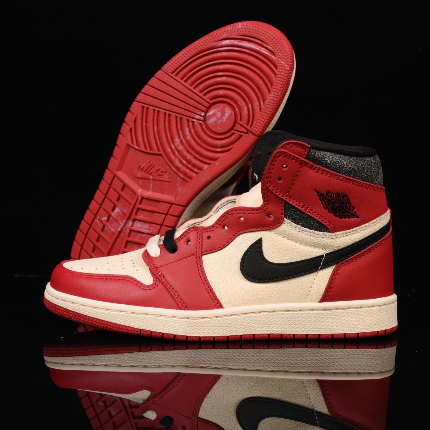 📢版本福利🔻特价 再一次大降价 最后倔强 Air Jordan 1 做旧芝加哥🔻实拍图 很多市场仅有的款
