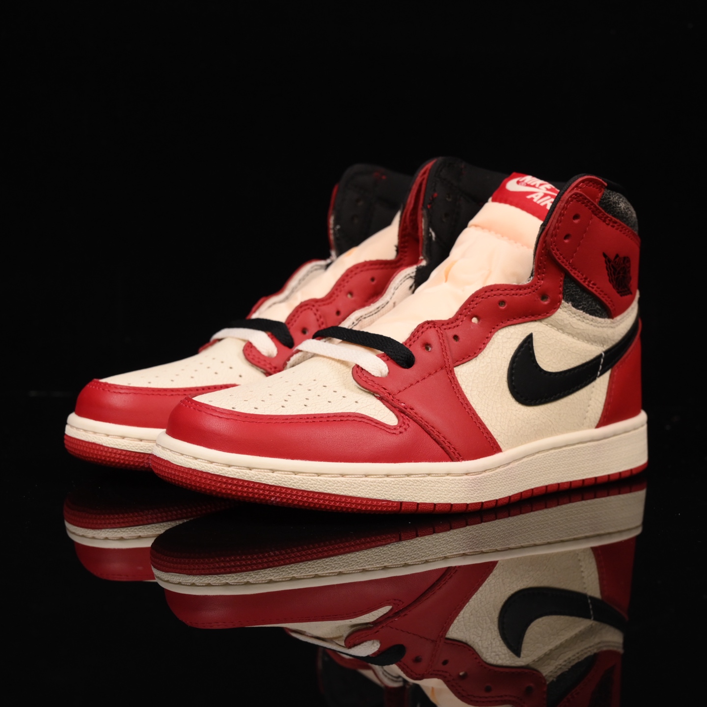 📢版本福利🔻特价 再一次大降价 最后倔强 Air Jordan 1 做旧芝加哥🔻实拍图 很多市场仅有的款
