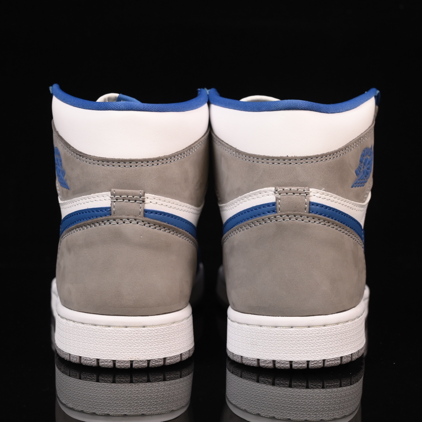 📢版本福利🔻特价 再一次大降价 最后倔强 Air Jordan 1 白灰兰🔻实拍图 很多市场仅有的款式卖