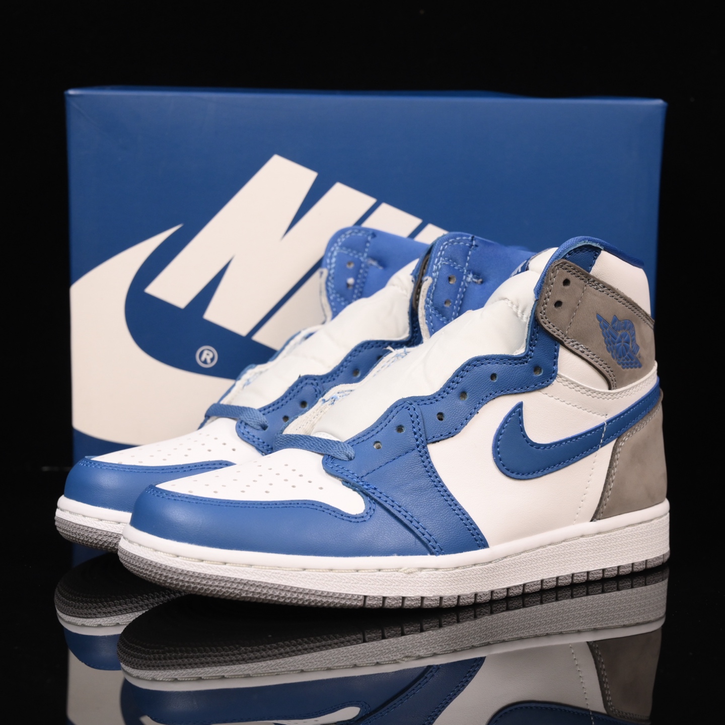 📢版本福利🔻特价 再一次大降价 最后倔强 Air Jordan 1 白灰兰🔻实拍图 很多市场仅有的款式卖