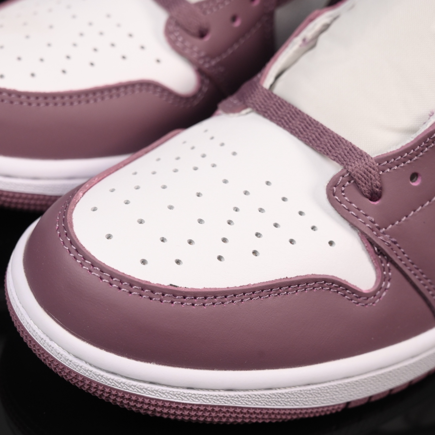 📢版本福利🔻特价 再一次大降价 最后倔强 Air Jordan 1 白粉紫🔻实拍图 很多市场仅有的款式卖