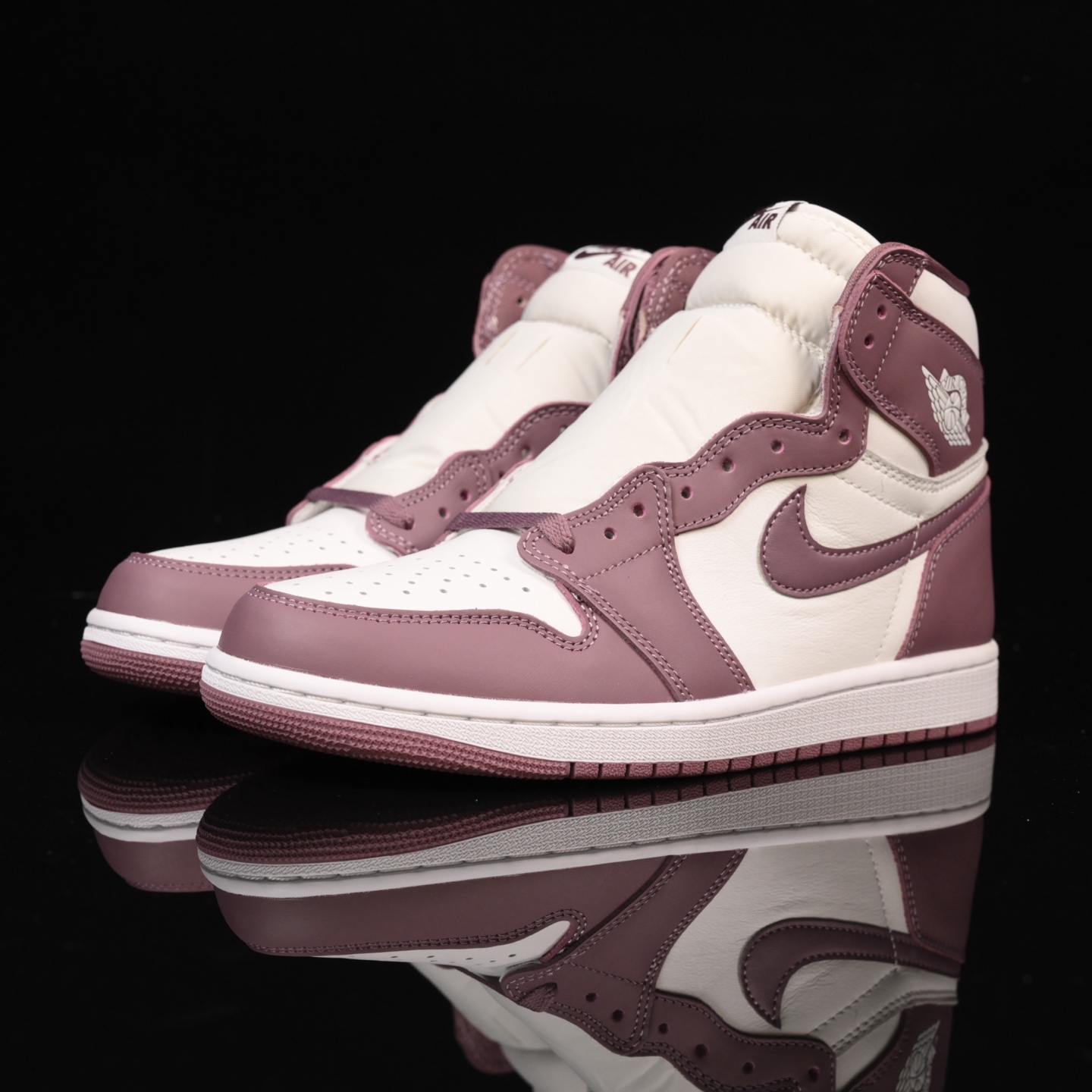 📢版本福利🔻特价 再一次大降价 最后倔强 Air Jordan 1 白粉紫🔻实拍图 很多市场仅有的款式卖