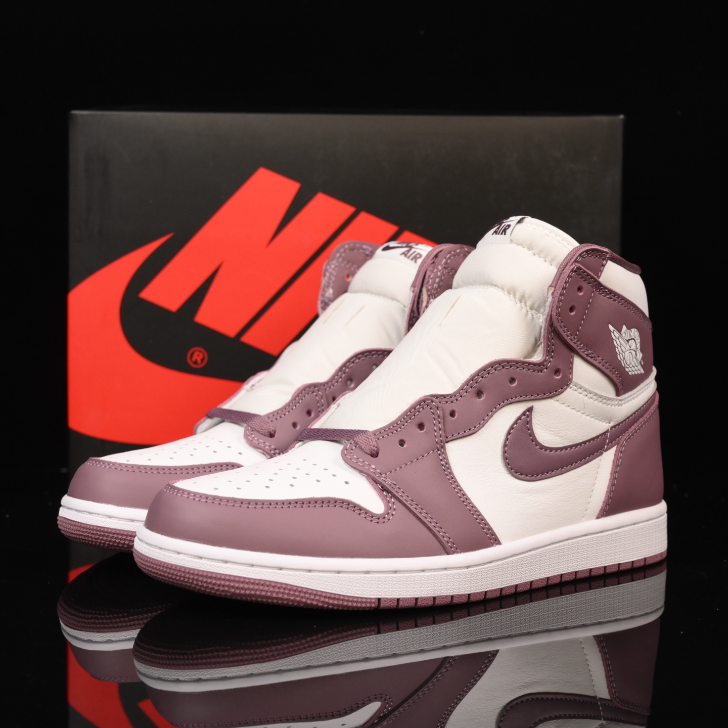 📢版本福利🔻特价 再一次大降价 最后倔强 Air Jordan 1 白粉紫🔻实拍图 很多市场仅有的款式卖