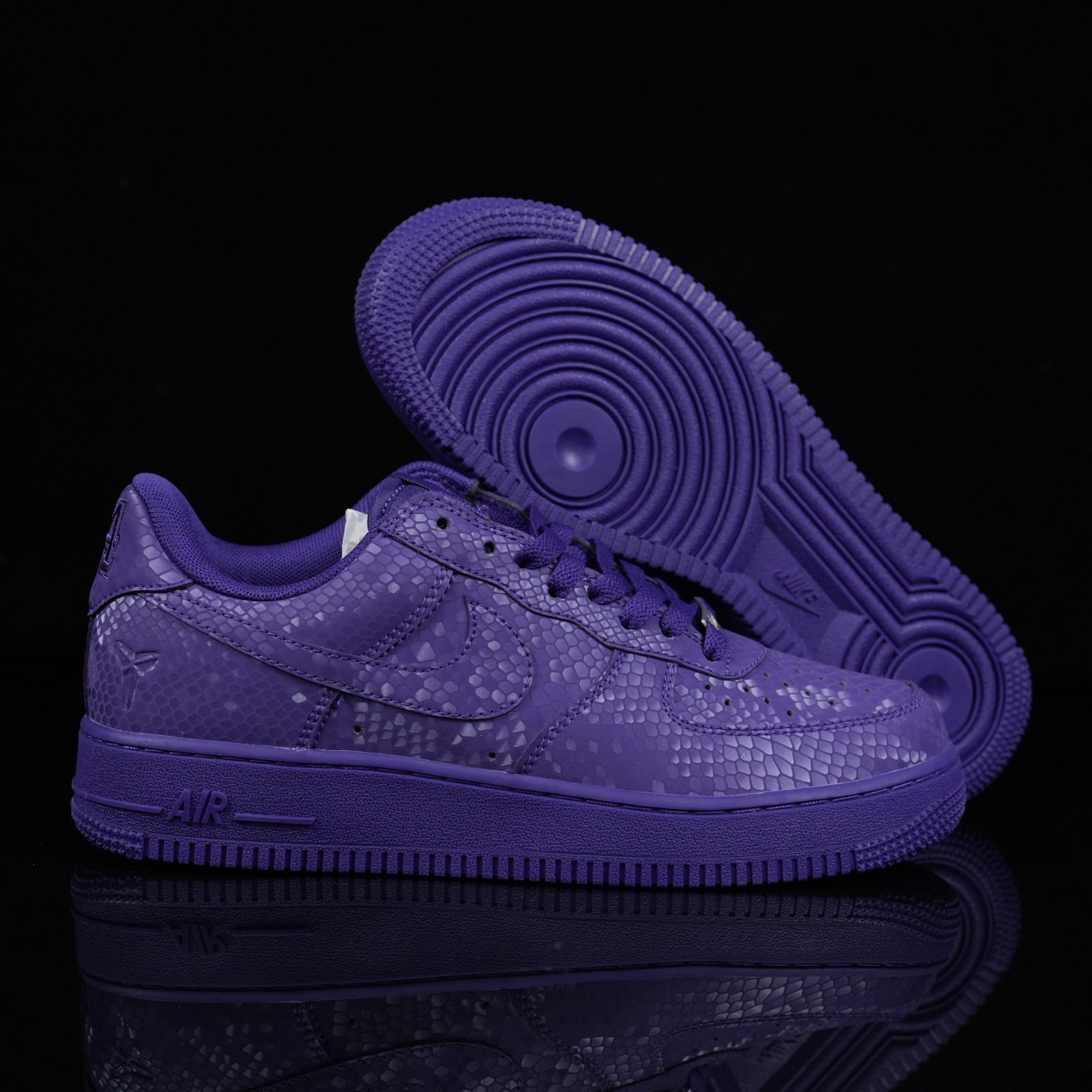 福利特价外贸版本 助力双十一🔥福利新增款式科比空军紫 实拍 全码开仓 36-47.5编码：H1L082K