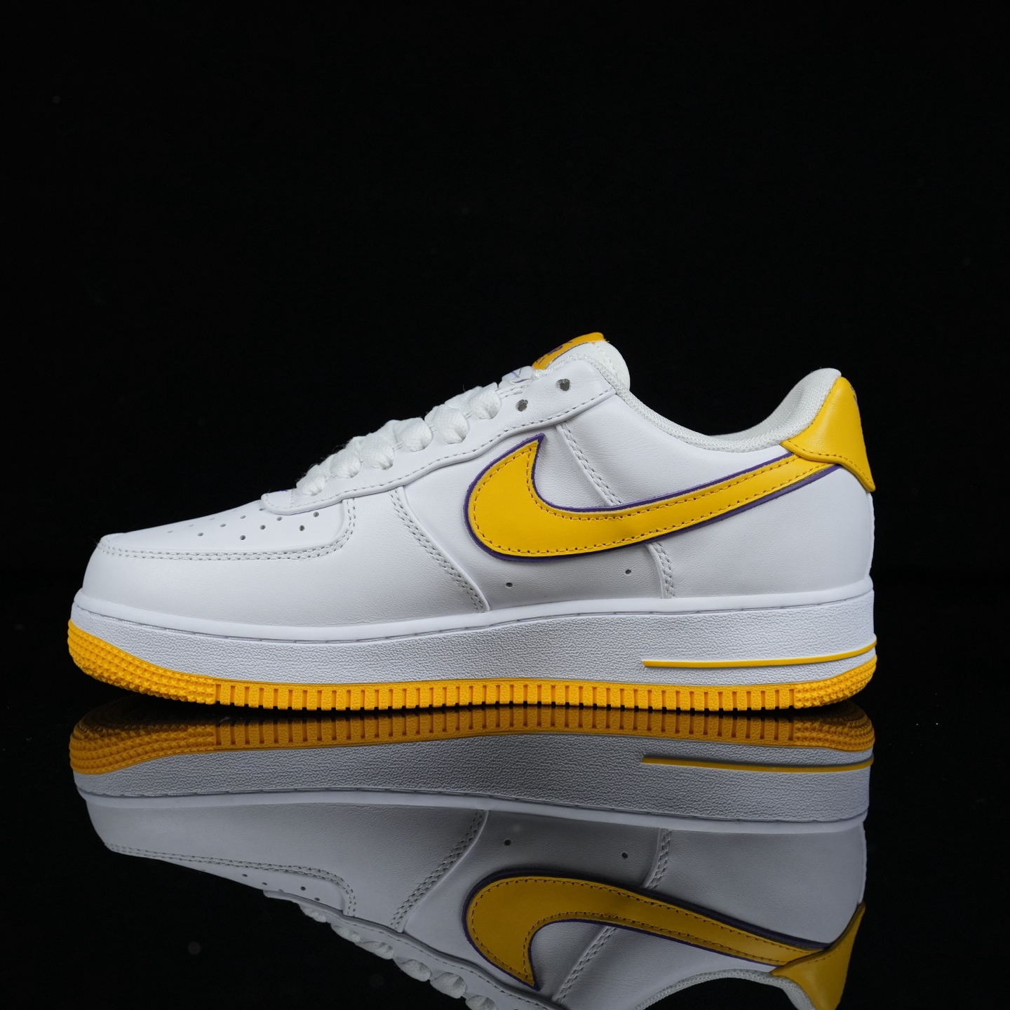 福利特价外贸版本 助力双十一🔥福利新增款式科比空军白黄 实拍 全码开仓 36-47.5编码：H1L082