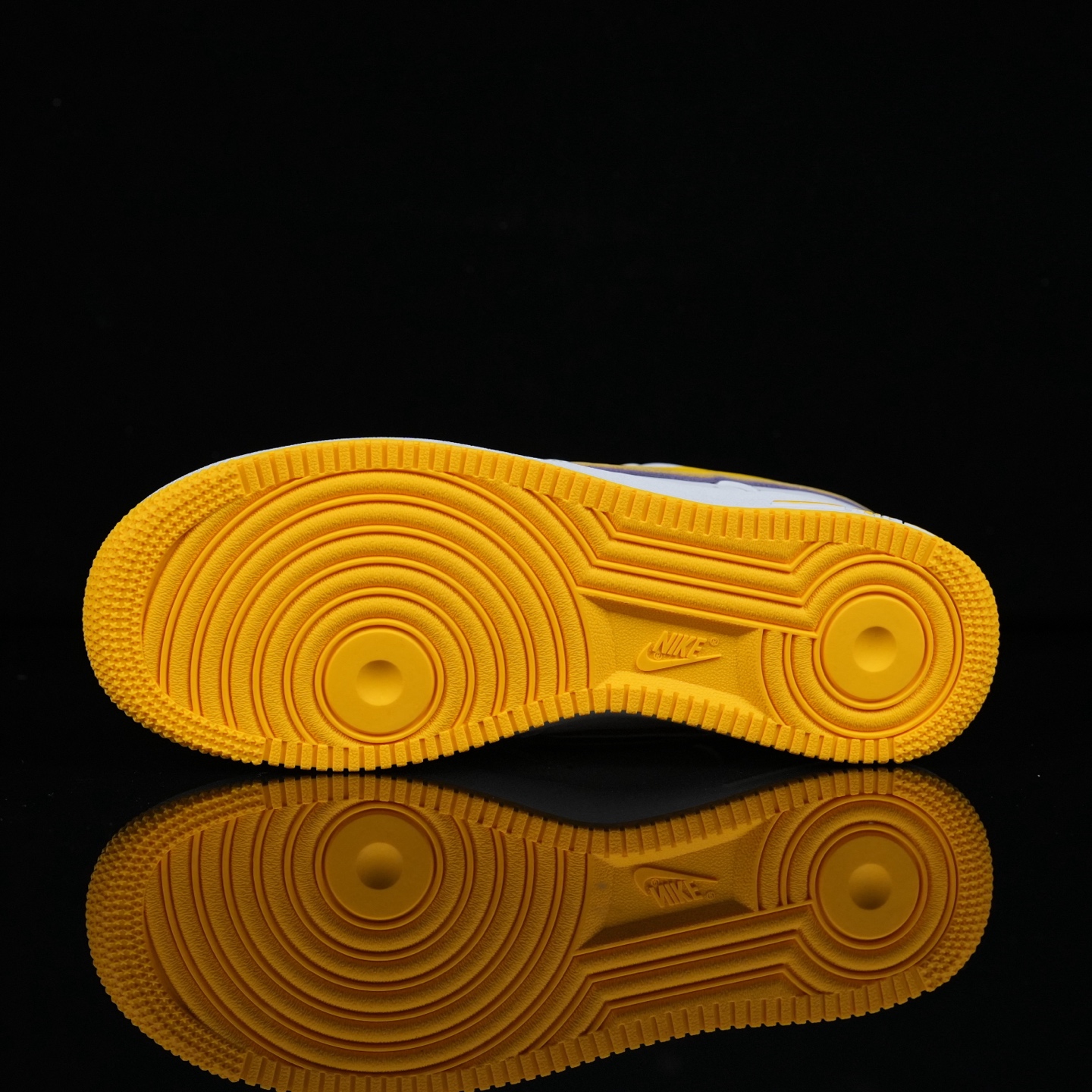 福利特价外贸版本 助力双十一🔥福利新增款式科比空军白黄 实拍 全码开仓 36-47.5编码：H1L082