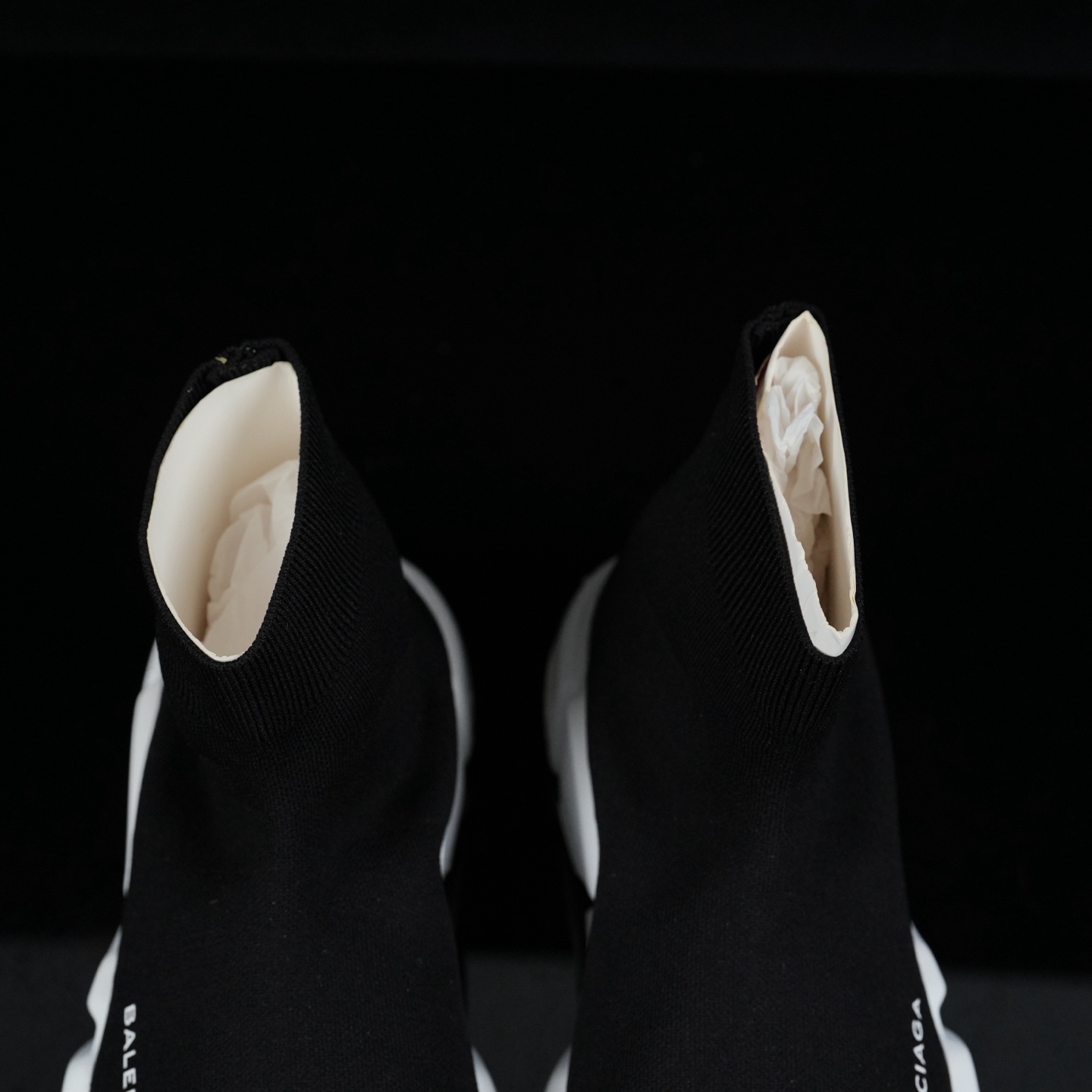 福利特价 外贸版本 助力双十一🔥福利新增款式巴黎袜套黑白底 实拍 全码开仓 35-46编码：H1L082