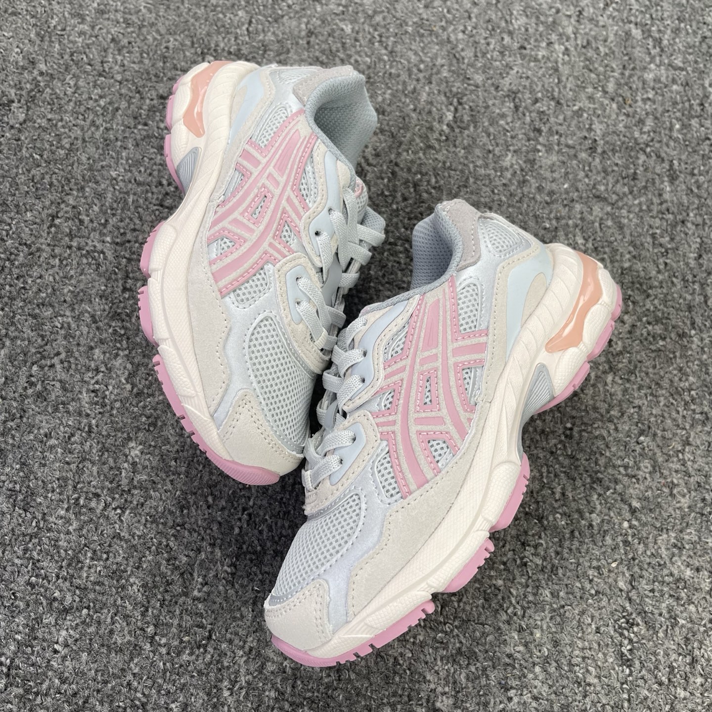 PE版本 Asics GEL- NYC 系列 童鞋 版本 网布皮革 复古舒适 低帮 生活休闲鞋 目前五色