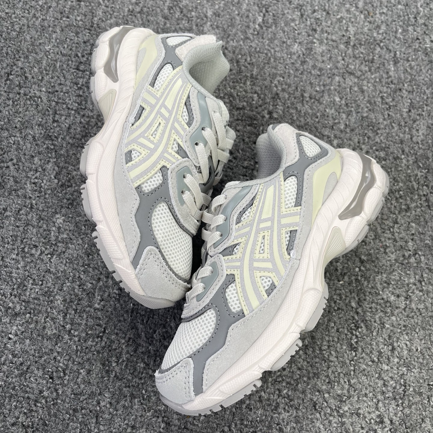 PE版本 Asics GEL- NYC 系列 童鞋 版本 网布皮革 复古舒适 低帮 生活休闲鞋 目前五色