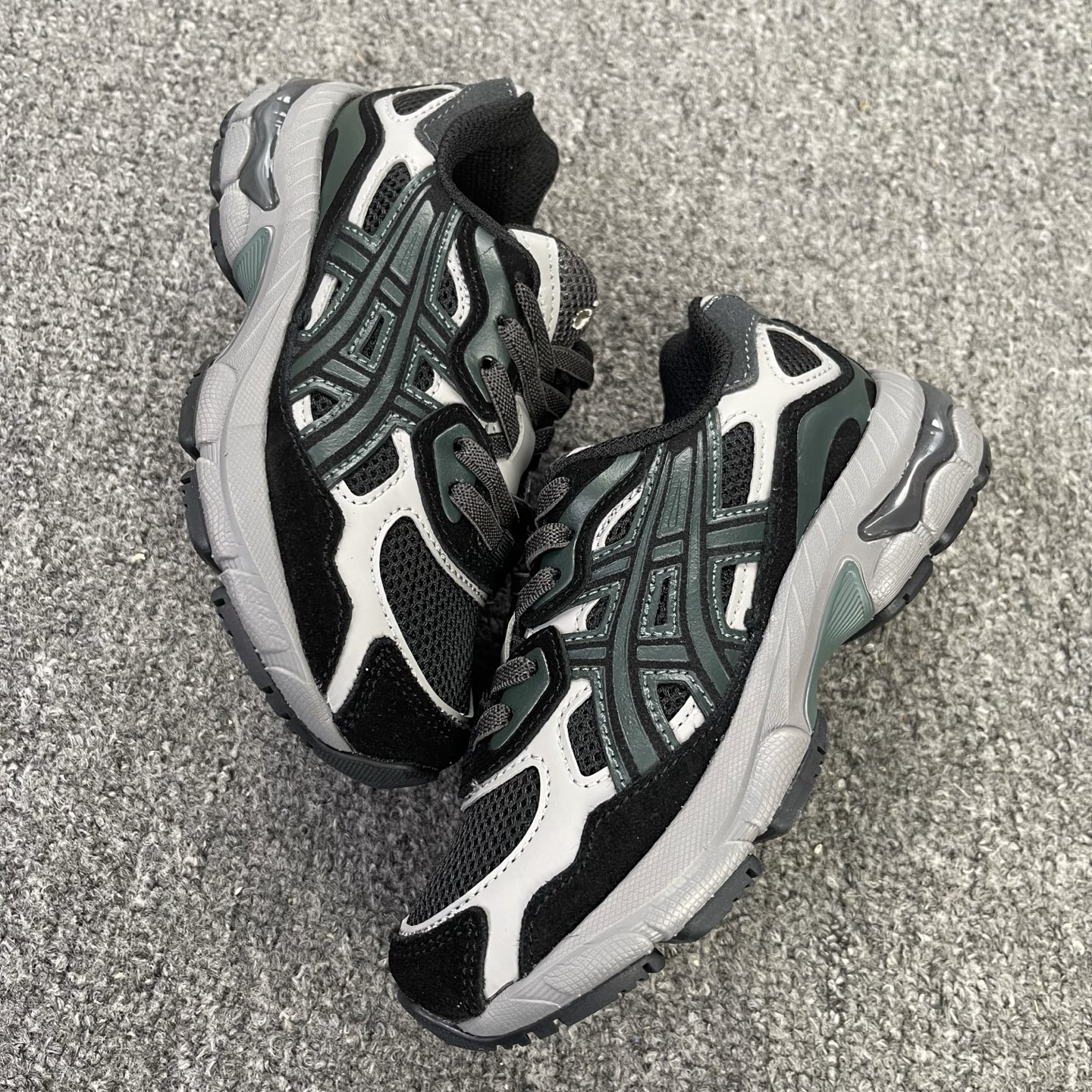 PE版本 Asics GEL- NYC 系列 童鞋 版本 网布皮革 复古舒适 低帮 生活休闲鞋 目前五色