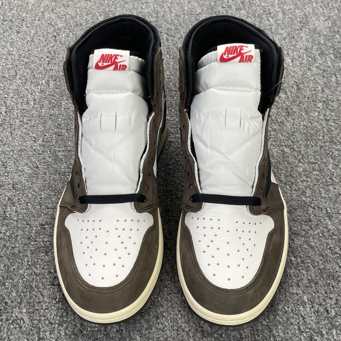老清远版本🔻强势归来 Travis Scott x Air Jordan 1 倒钩高帮 棕色 实拍 长期