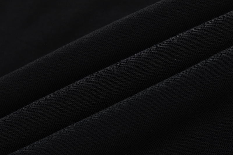 8019#ERD忧郁的富二代
P57
size：S M L XL 定制面料：26支精棉双纱面料，280克超高克重面料，手感无敌，质感超赞，100%纯棉 . 颜色 黑色

​