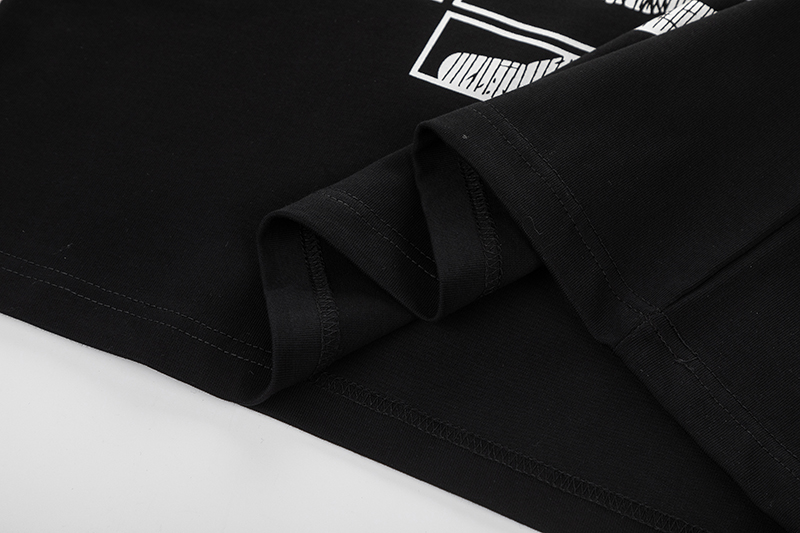 8025#ERD忧郁的富二代
P57
size：S M L XL 定制面料：26支精棉双纱面料，280克超高克重面料，手感无敌，质感超赞，100%纯棉 . 颜色 黑色

​