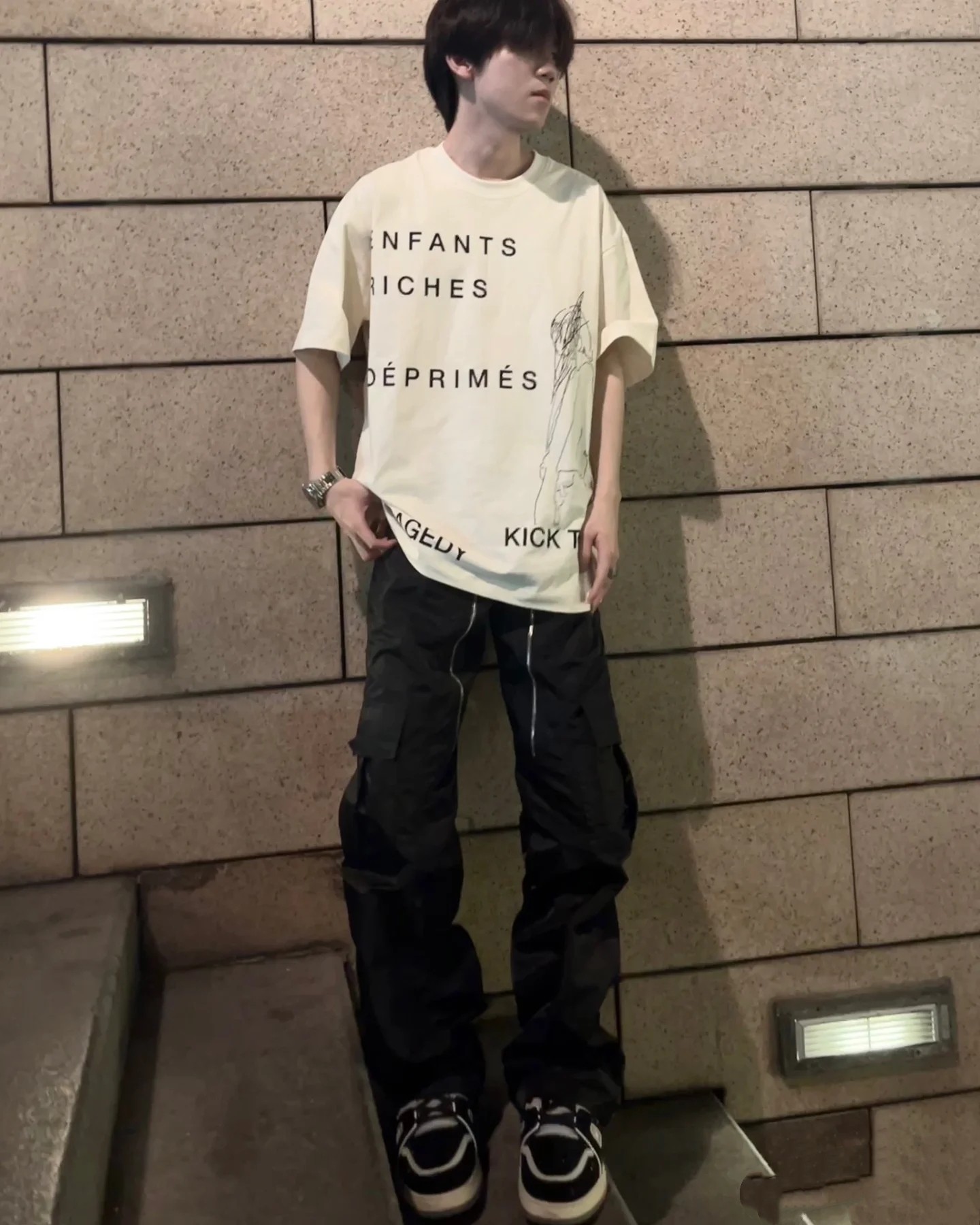 8024#ERD忧郁的富二代
P57
size：S M L XL 定制面料：26支精棉双纱面料，280克超高克重面料，手感无敌，质感超赞，100%纯棉 . 颜色 黑色

​