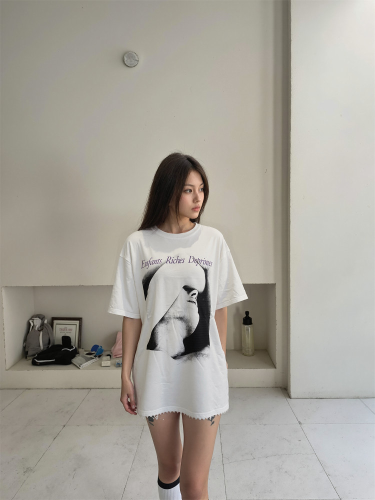 8015#ERD忧郁的富二代

P57
size：S M L XL 定制面料：26支精棉双纱面料，280克超高克重面料，手感无敌，质感超赞，100%纯棉 . 颜色 黑色

​