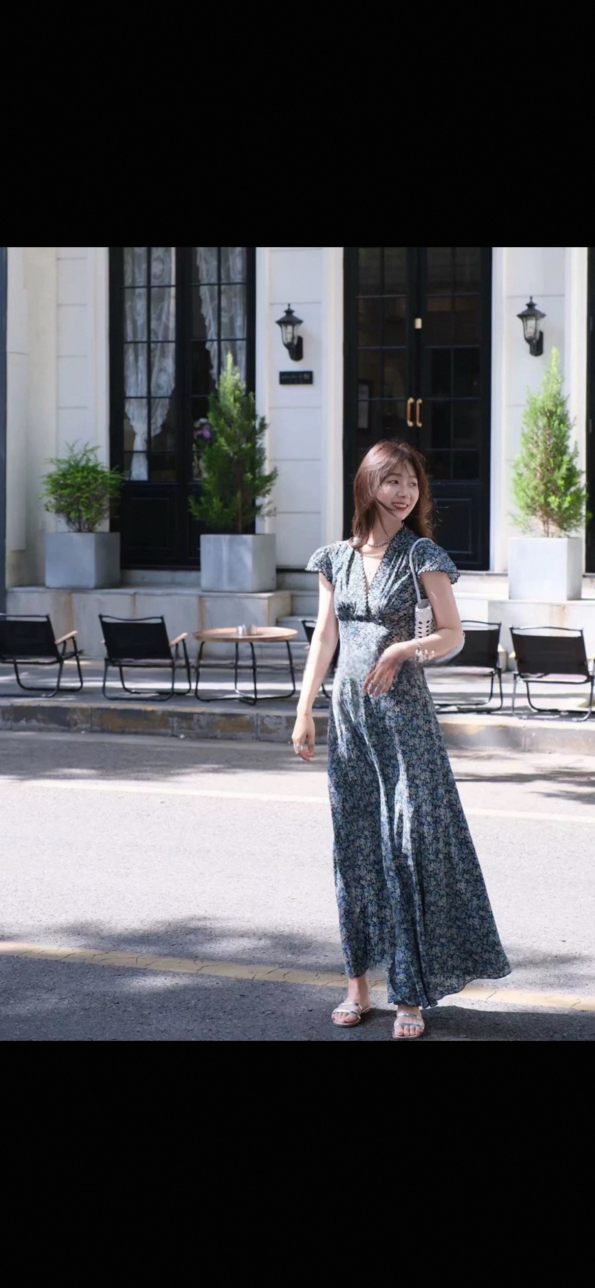 Marni’s New Zone: High-Quality Women’s Clothes with Blue Flower Embroidery - 图片 9
