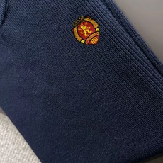 隔天出货 巴黎世家 2026春夏季新款纯色针织圆领短袖针织T恤男装 修身款圆领针织男士衫采用细腻的坑条 隔天出货 巴黎世家 2026春夏季新款纯色针织圆领短袖针织T恤男装 修身款圆领针织男士衫采用细腻的坑条