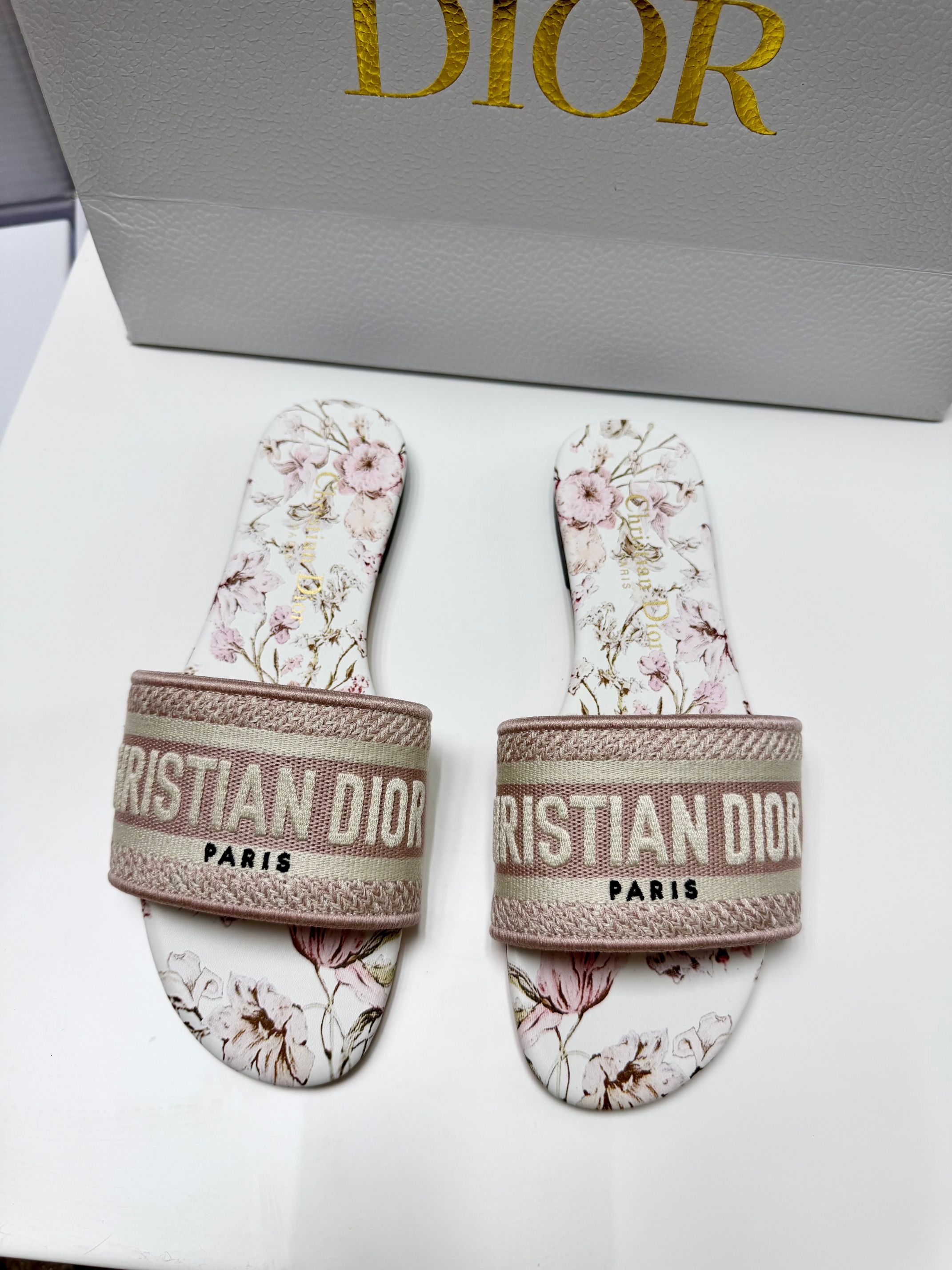 디올 신발 104800 Dior Shoes