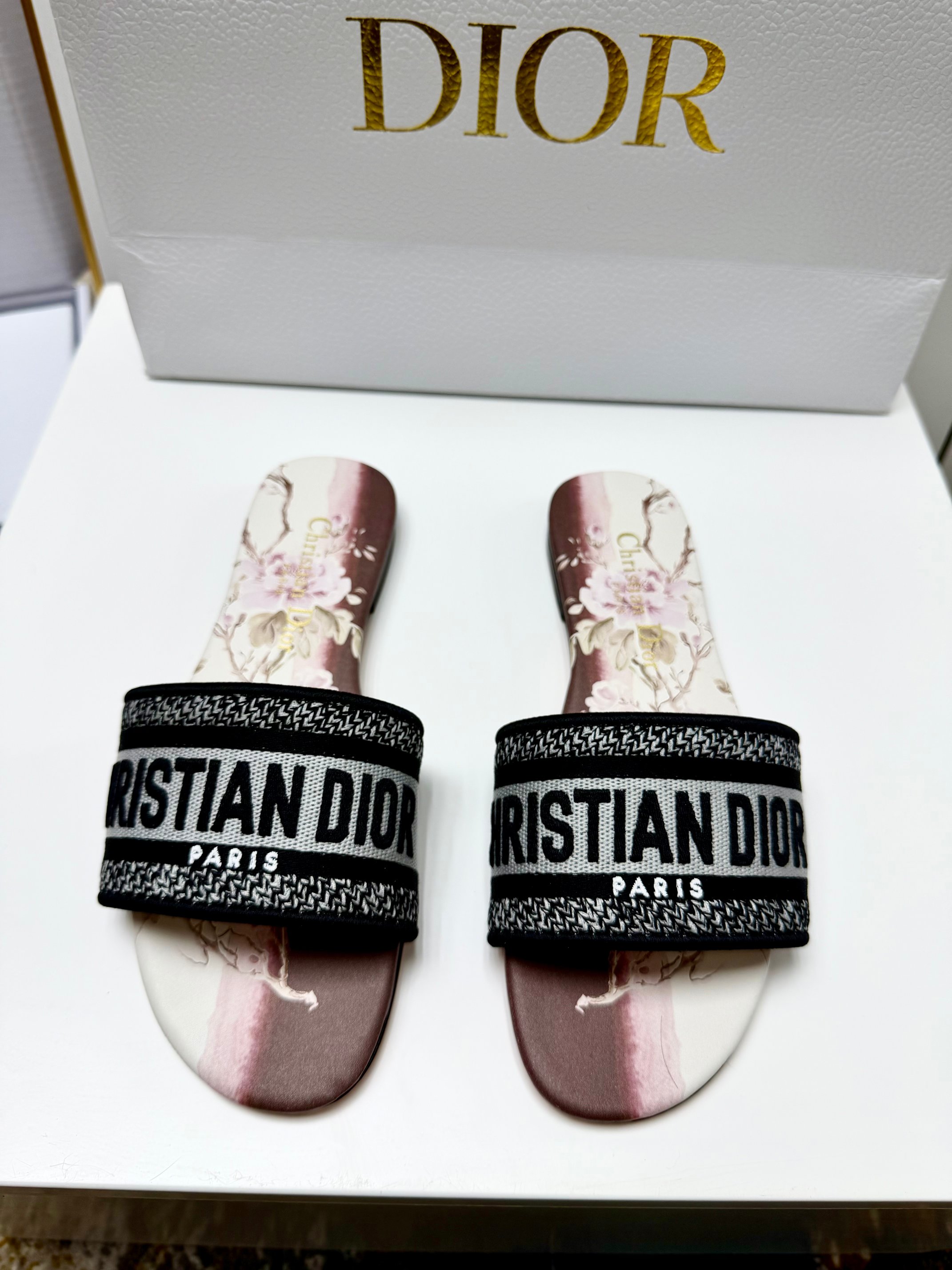 디올 신발 104799 Dior Shoes