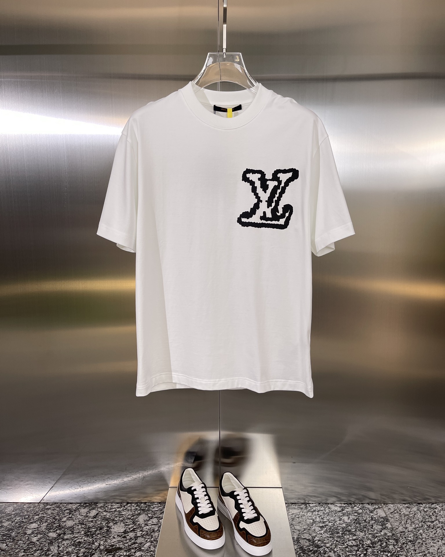 Buy Online
 Louis Vuitton Clothing T-Shirt Men Cotton Fashion Short Sleeve