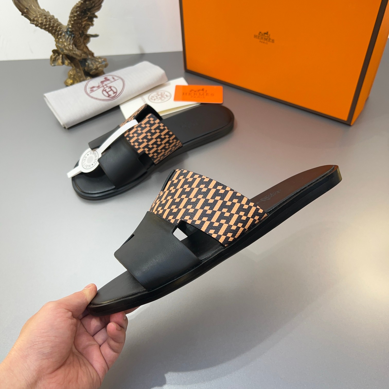 Precio de fábrica:110Hermes Hermes sitio web oficial última sincronización contador nuevo oran color