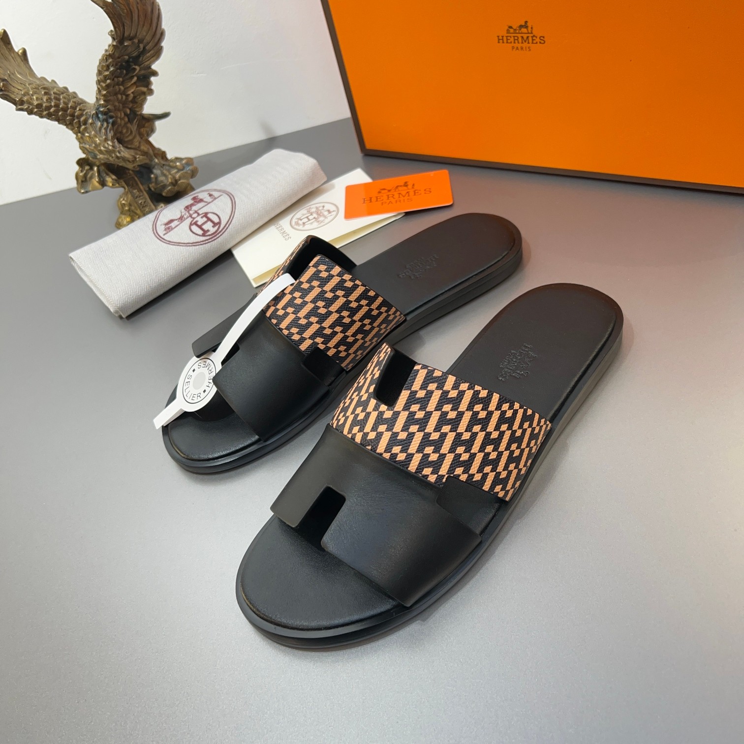 Precio de fábrica:110Hermes Hermes sitio web oficial última sincronización contador nuevo oran color
