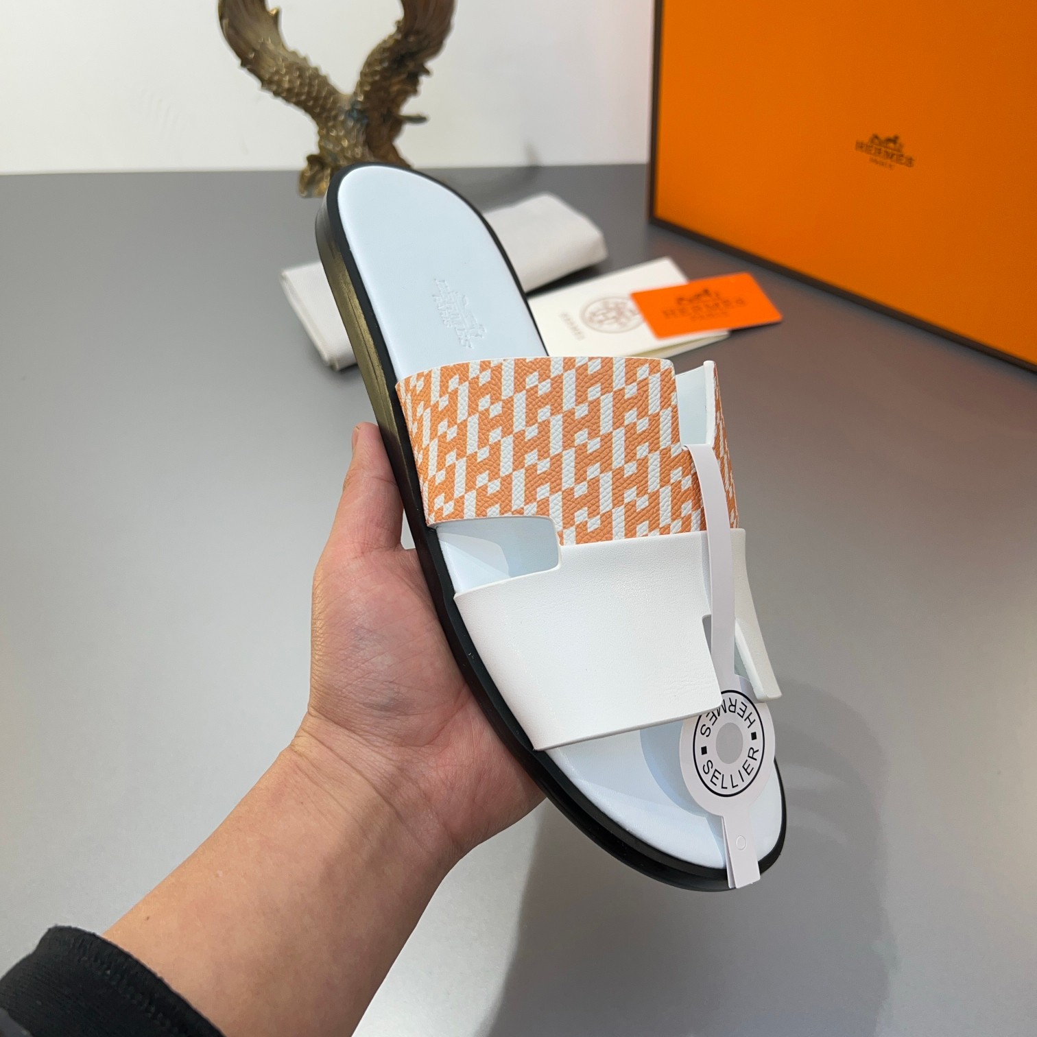 Precio de fábrica:110Hermes Hermes sitio web oficial última sincronización contador nuevo oran color
