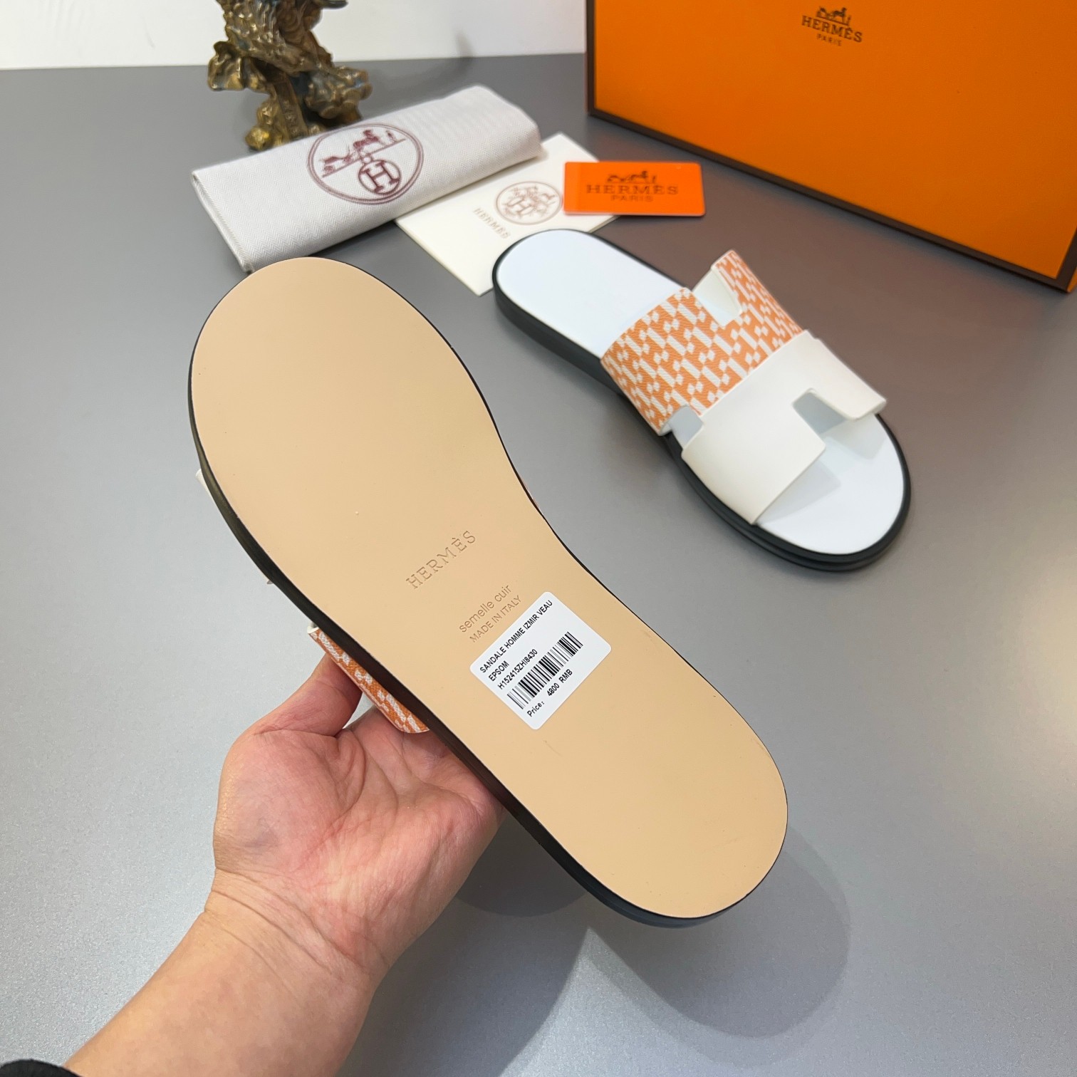 Precio de fábrica:110Hermes Hermes sitio web oficial última sincronización contador nuevo oran color