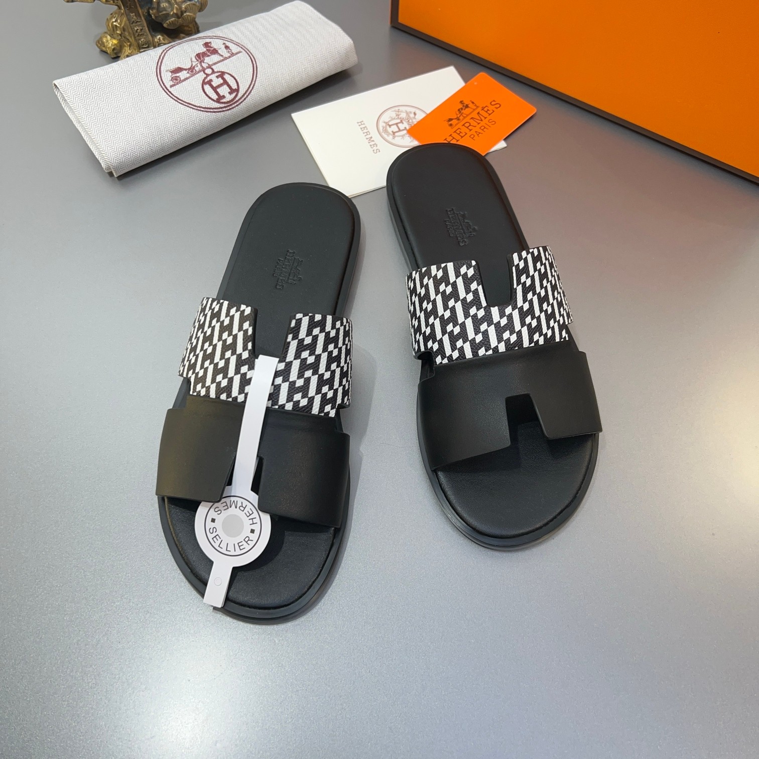 Precio de fábrica:110Hermes Hermes sitio web oficial última sincronización contador nuevo oran color