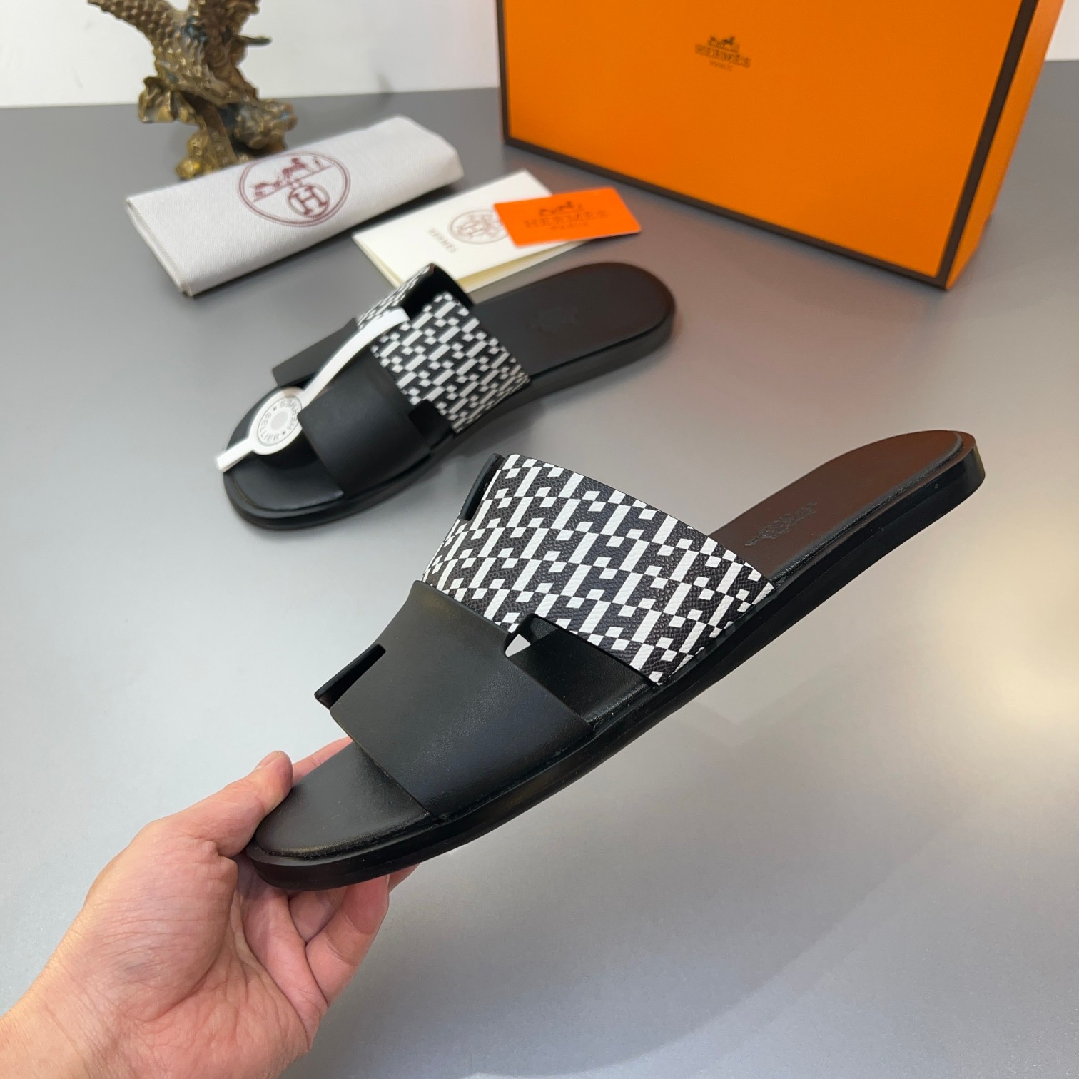 Precio de fábrica:110Hermes Hermes sitio web oficial última sincronización contador nuevo oran color