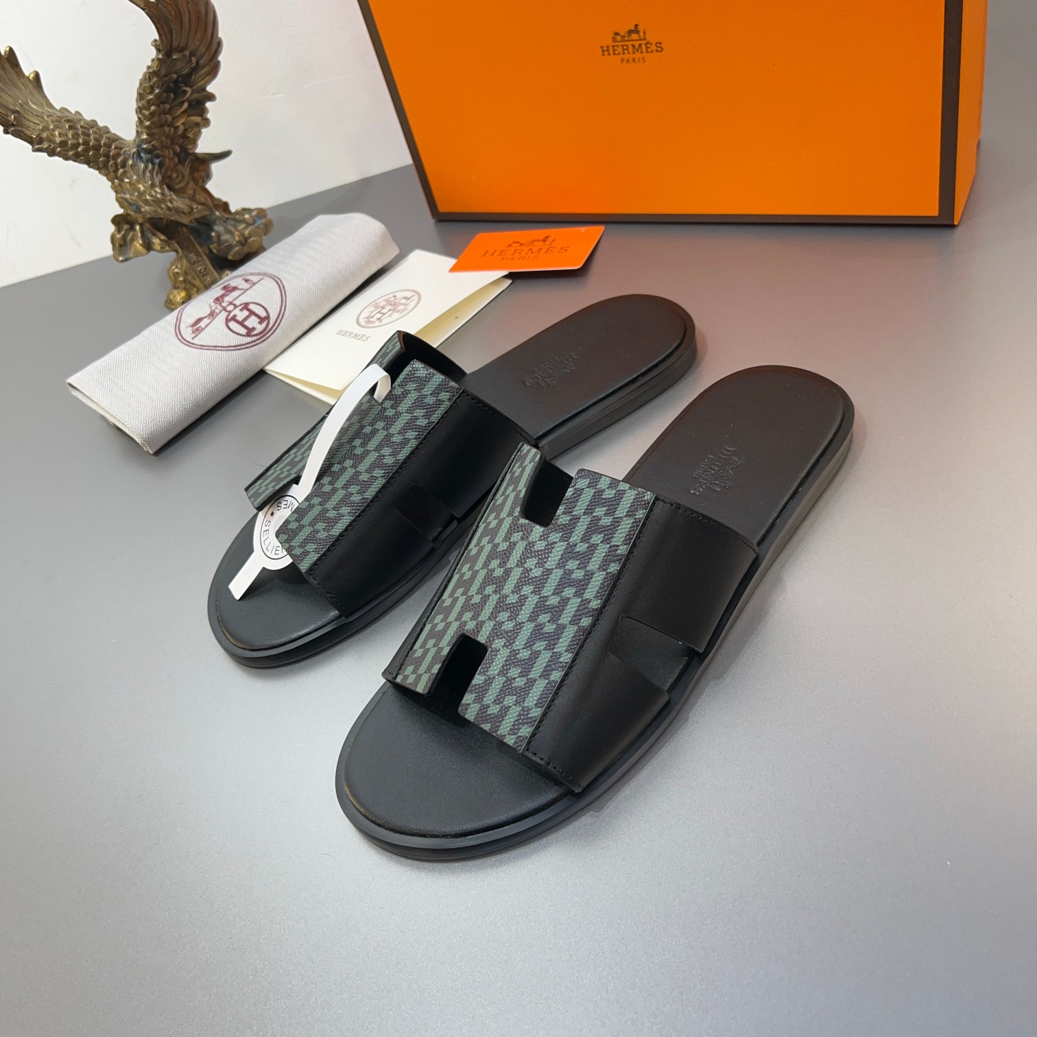 Precio de fábrica:110Hermes Hermes sitio web oficial última sincronización contador nuevo oran color