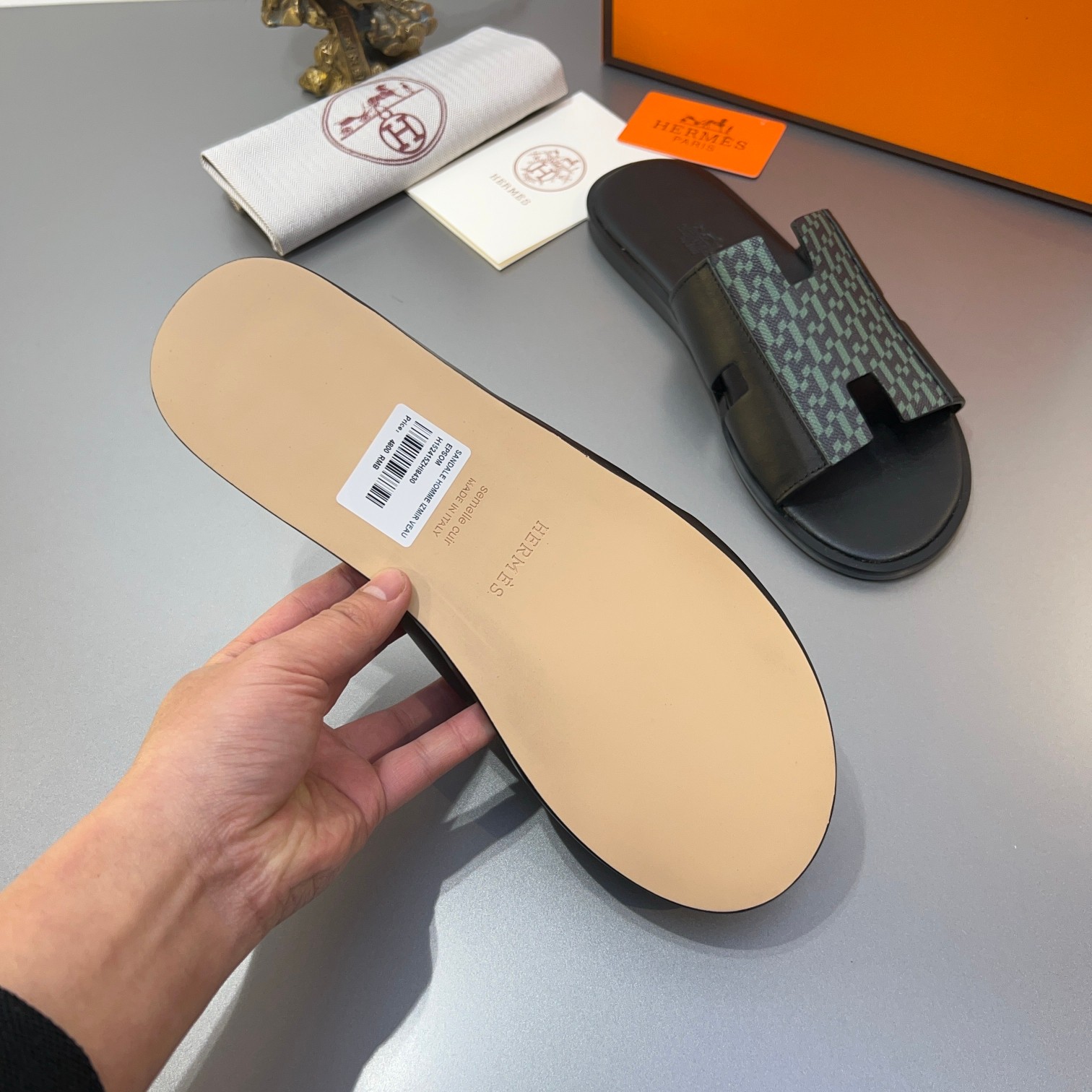 Precio de fábrica:110Hermes Hermes sitio web oficial última sincronización contador nuevo oran color