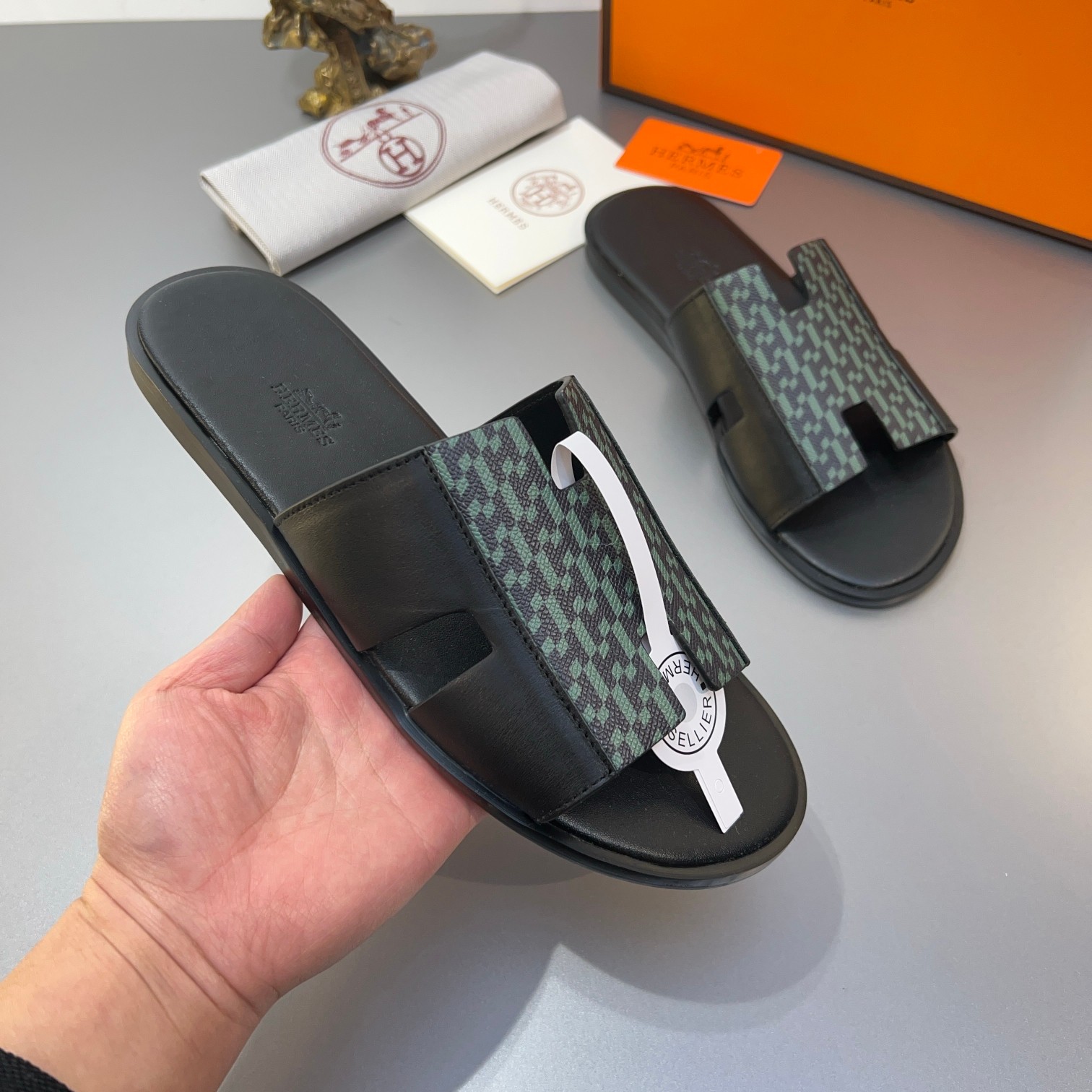 Precio de fábrica:110Hermes Hermes sitio web oficial última sincronización contador nuevo oran color