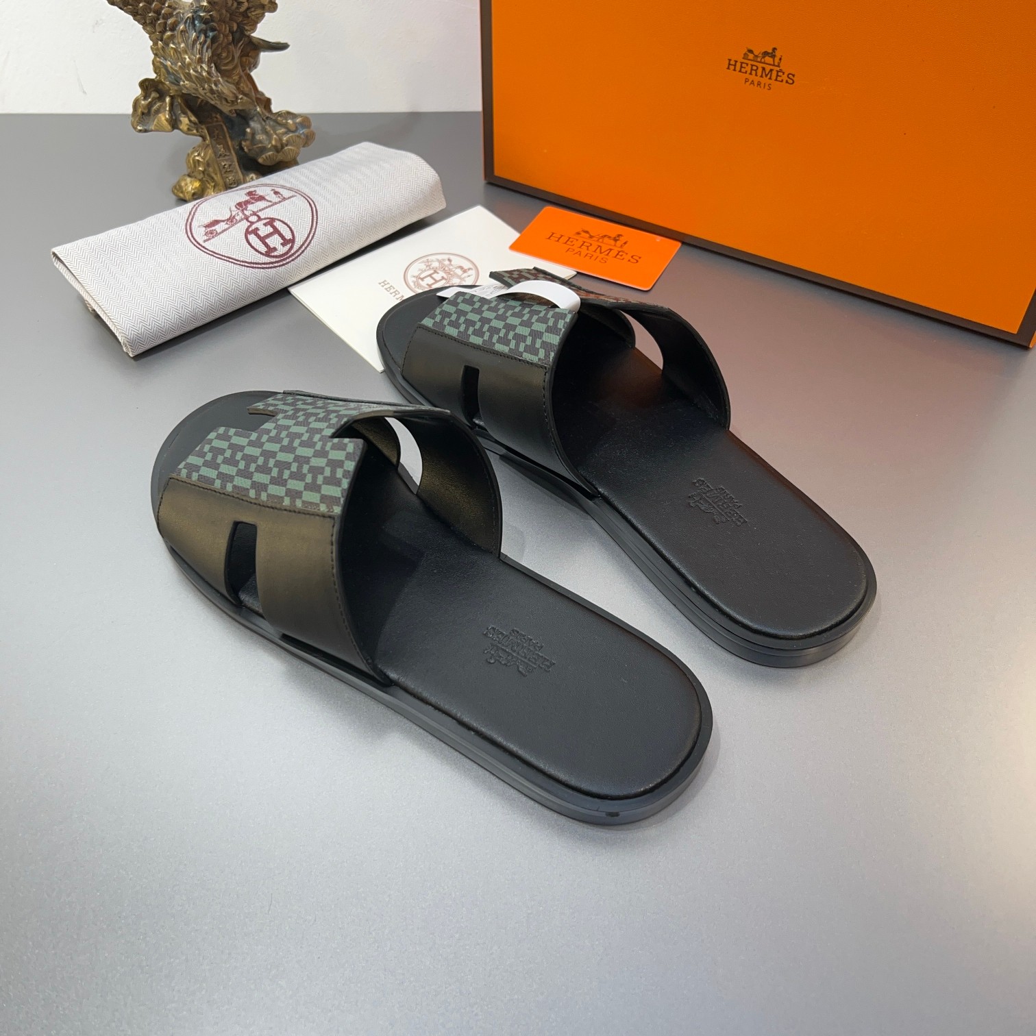 Precio de fábrica:110Hermes Hermes sitio web oficial última sincronización contador nuevo oran color