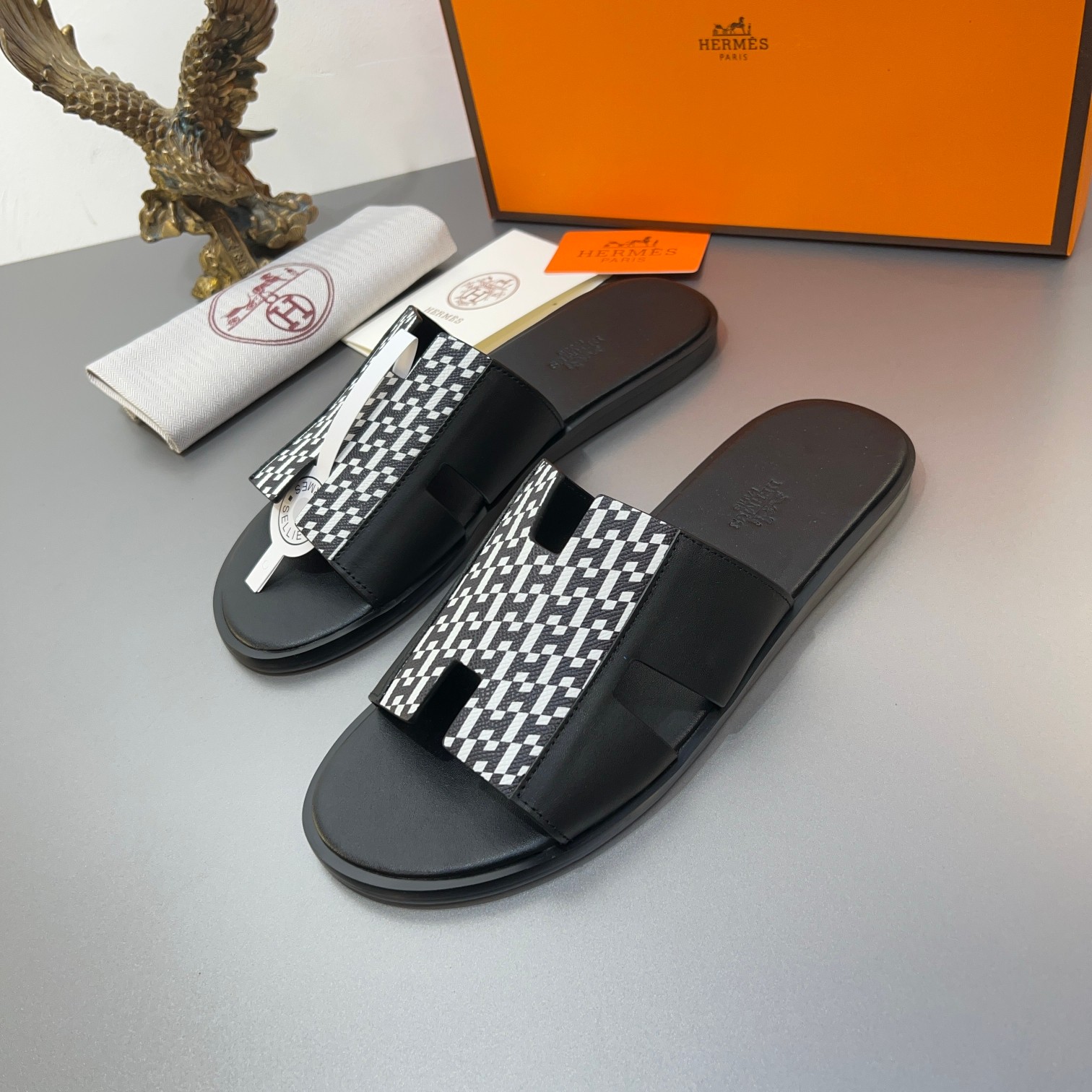Precio de fábrica:110Hermes Hermes sitio web oficial última sincronización contador nuevo oran color