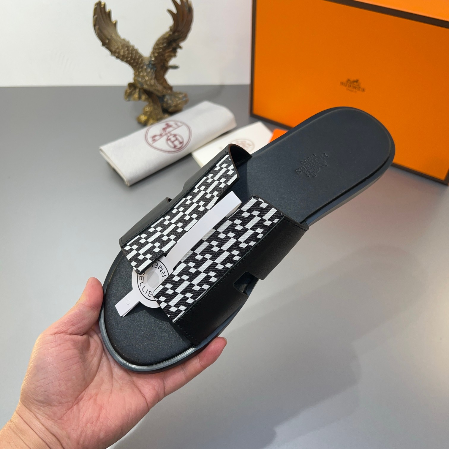 Precio de fábrica:110Hermes Hermes sitio web oficial última sincronización contador nuevo oran color