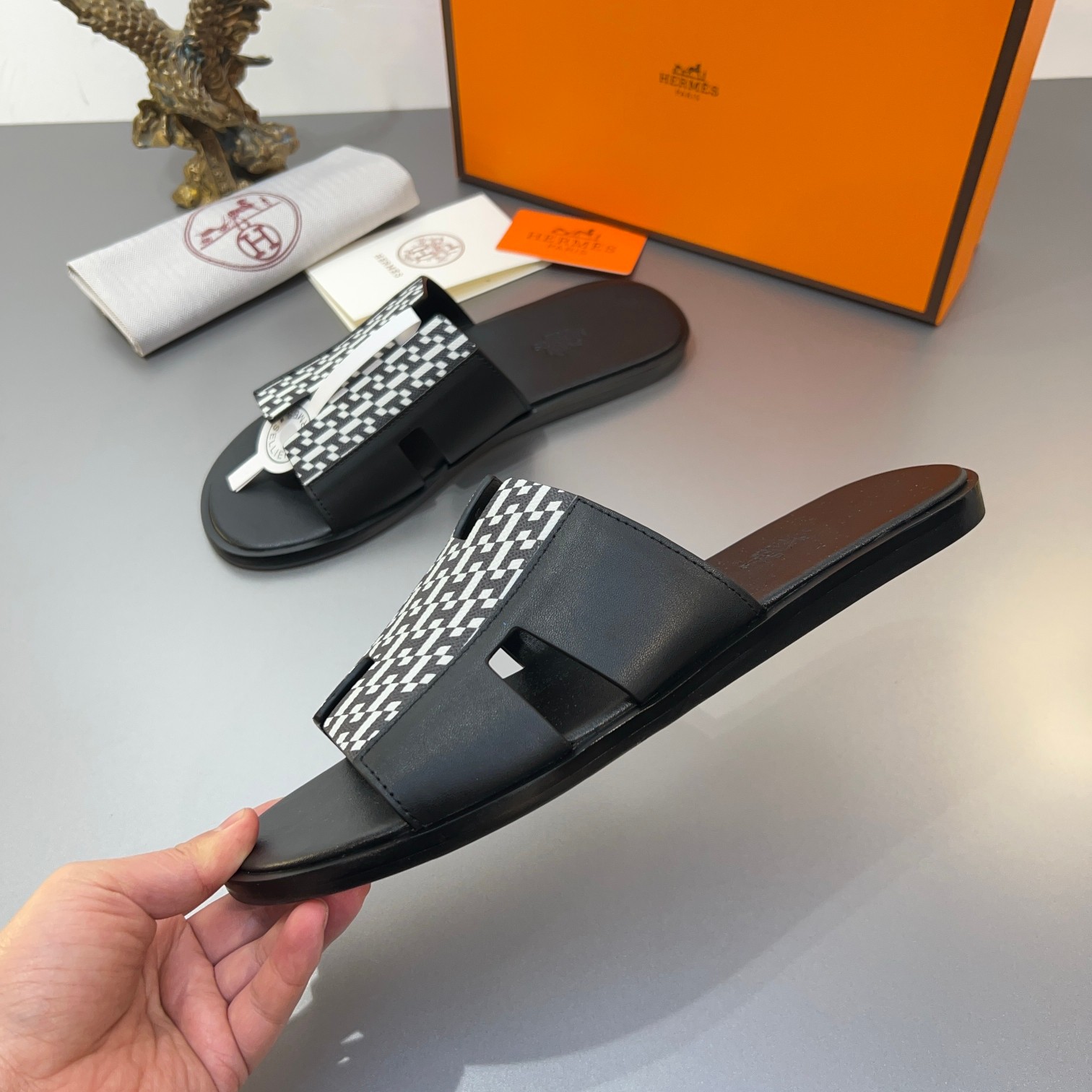 Precio de fábrica:110Hermes Hermes sitio web oficial última sincronización contador nuevo oran color
