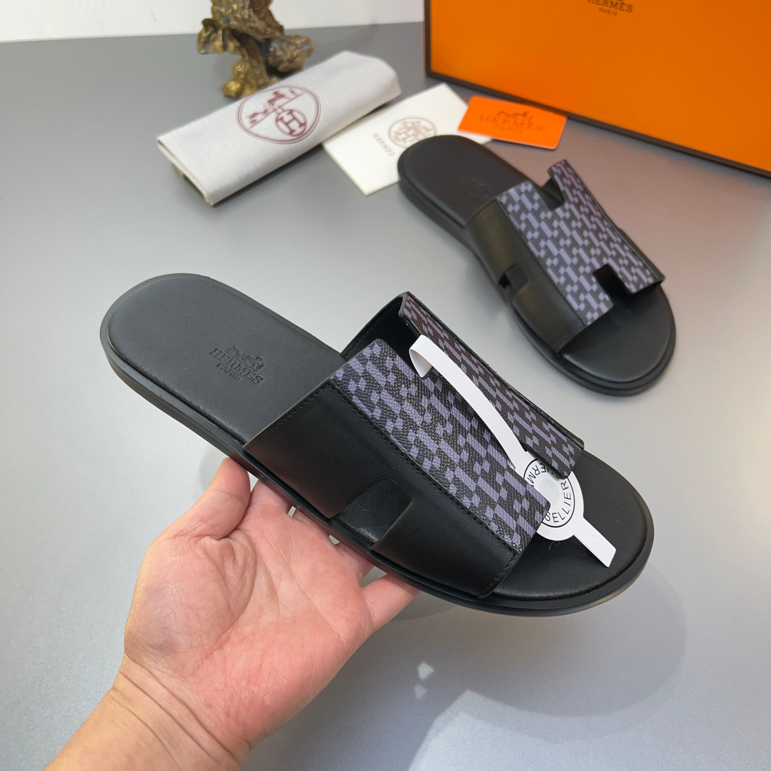Precio de fábrica:110Hermes Hermes sitio web oficial última sincronización contador nuevo oran color
