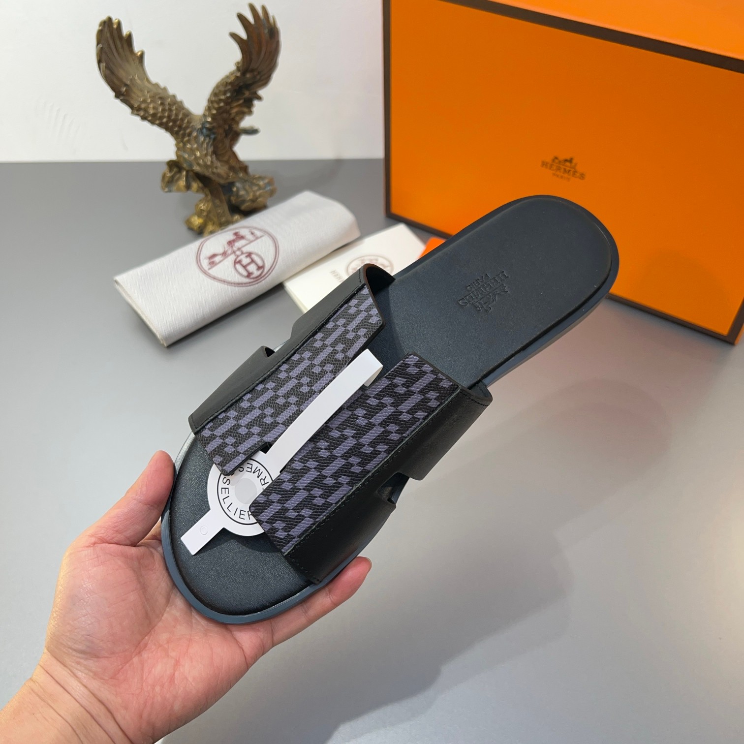 Precio de fábrica:110Hermes Hermes sitio web oficial última sincronización contador nuevo oran color
