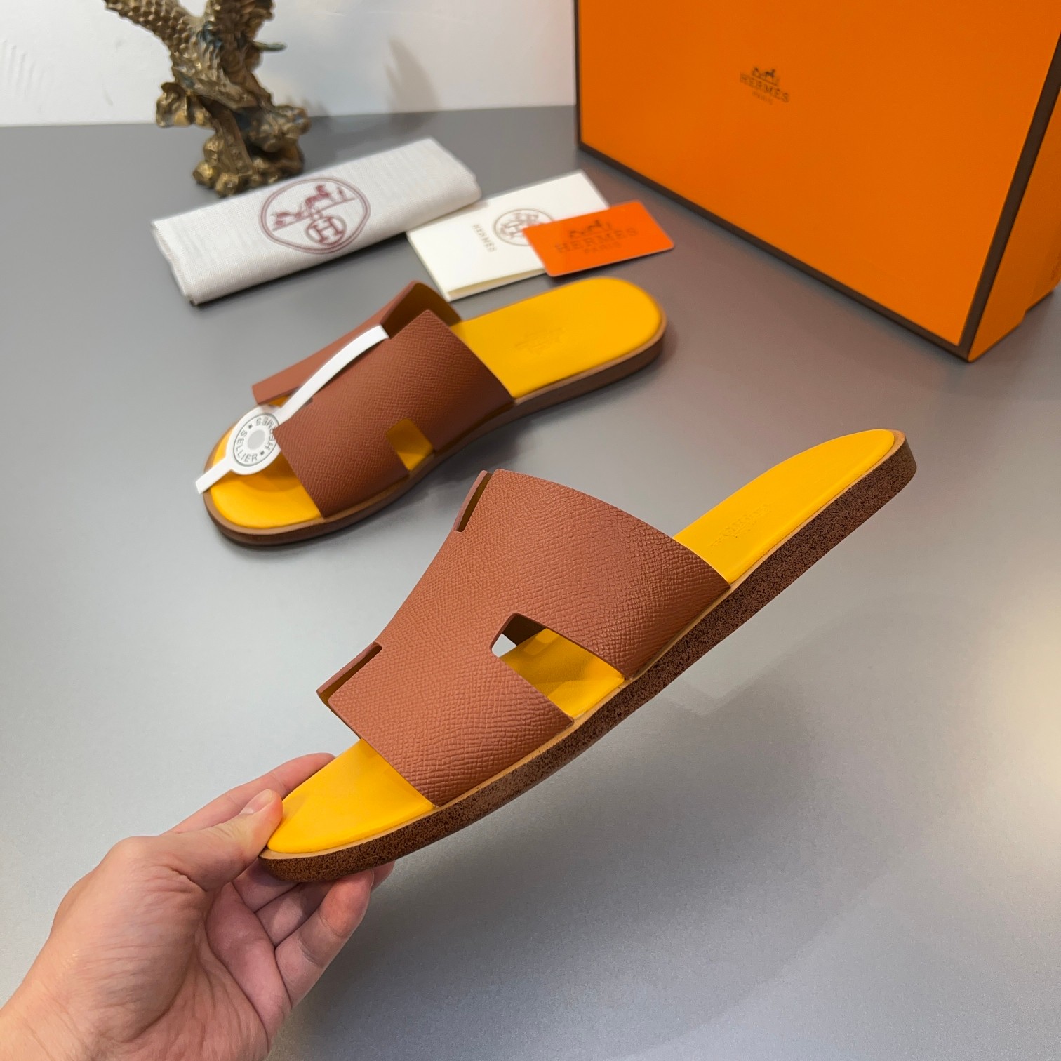 Precio de fábrica:110Hermes Hermes sitio web oficial última sincronización contador nuevo oran color
